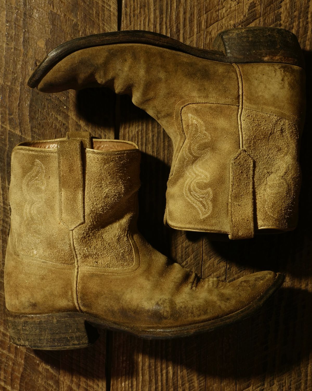 Photo by reothich on February 3, 2025 of the Rios of Mercedes Cowboy Boots in Lickety Split.