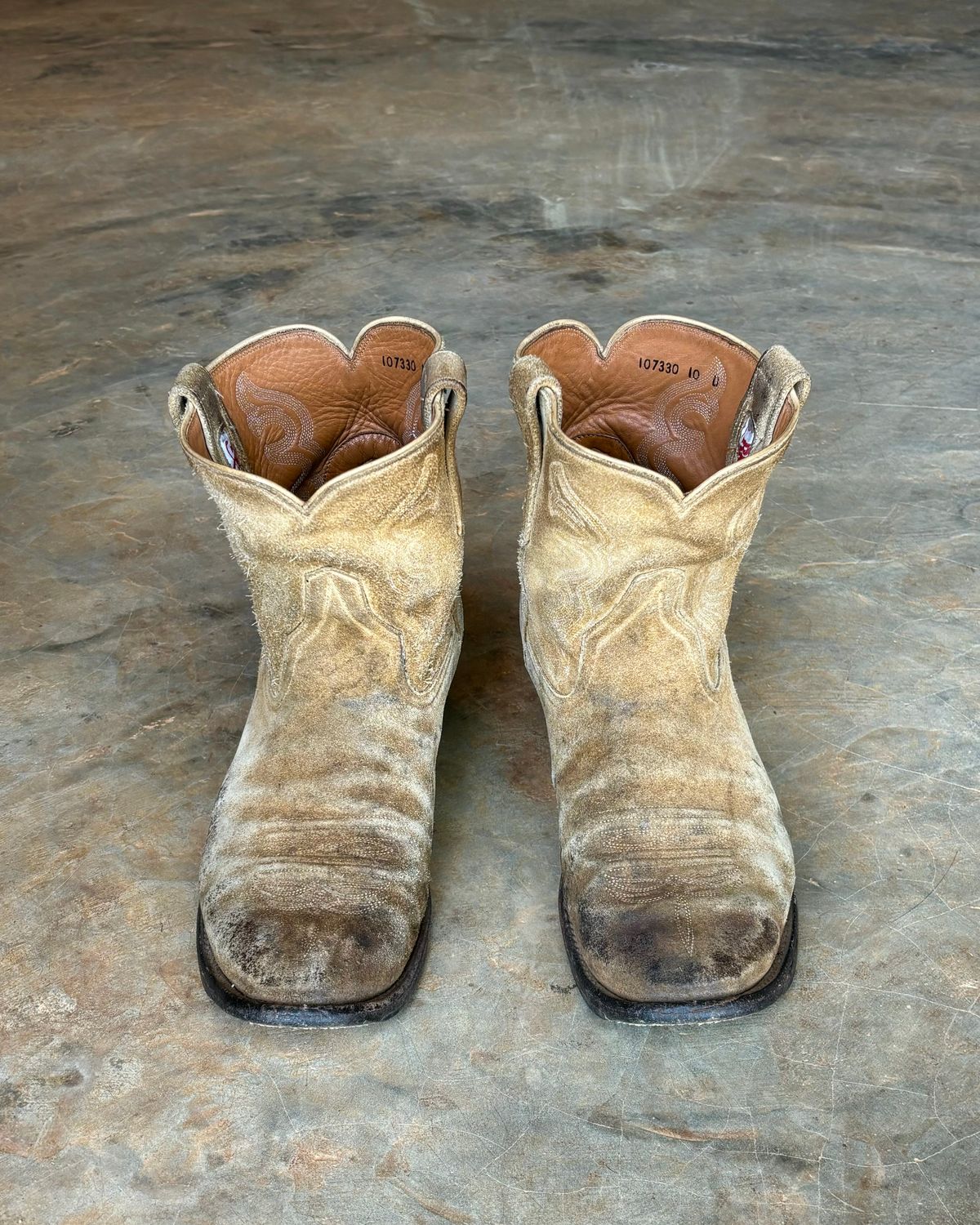 Photo by reothich on March 2, 2025 of the Rios of Mercedes Cowboy Boots in Lickety Split.