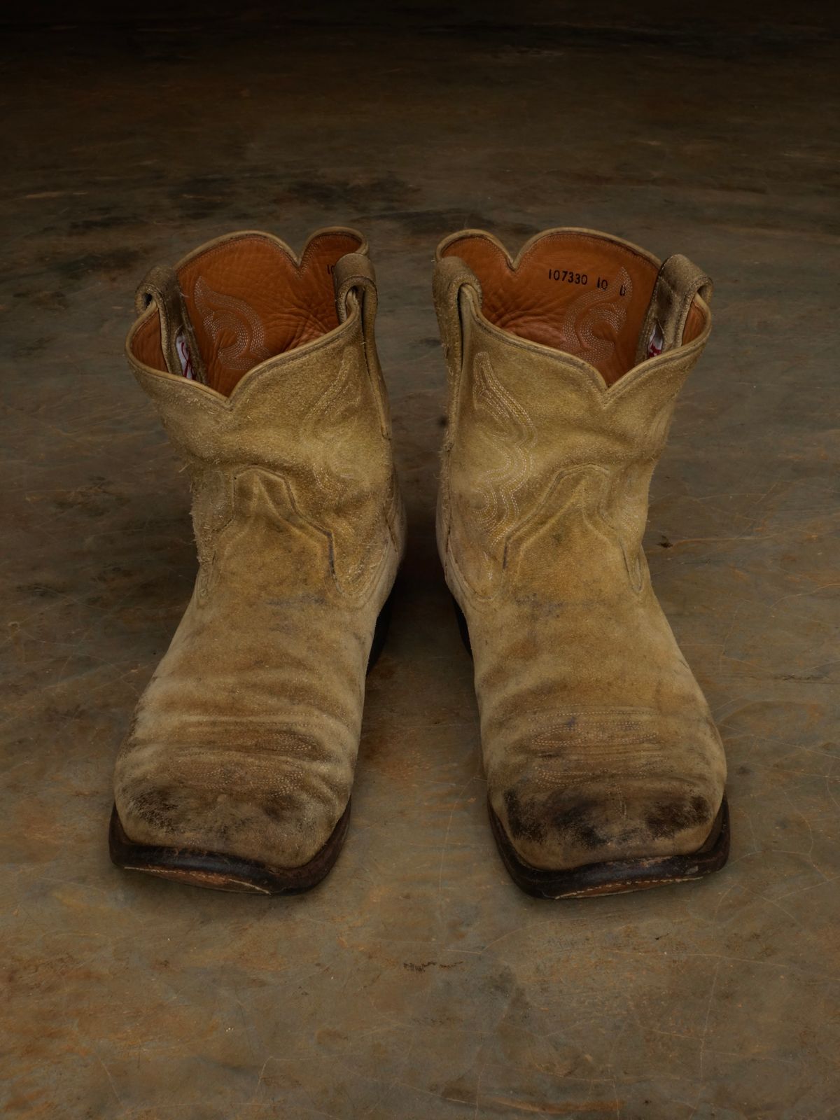 Photo by reothich on March 30, 2025 of the Rios of Mercedes Cowboy Boots in Lickety Split.
