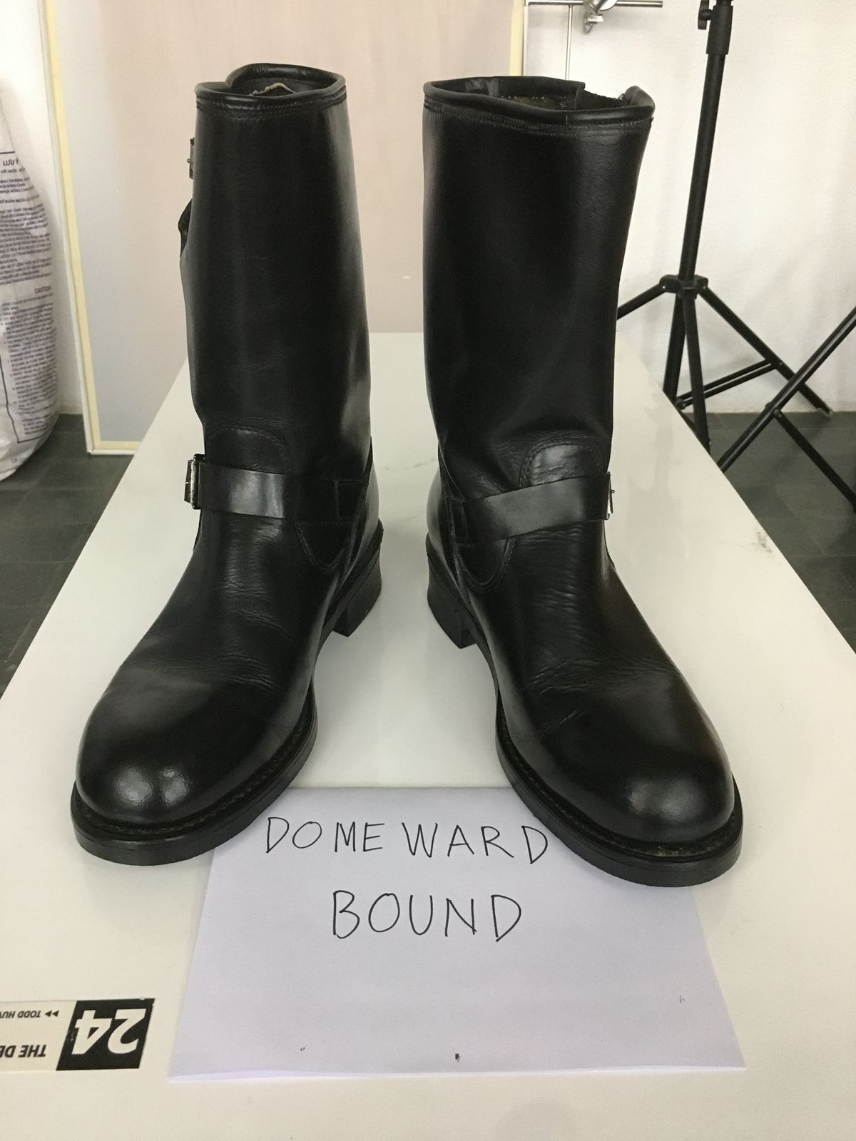 Photo by reothich on October 10, 2023 of the Herman Survivor Engineer Boots in Black Leather.