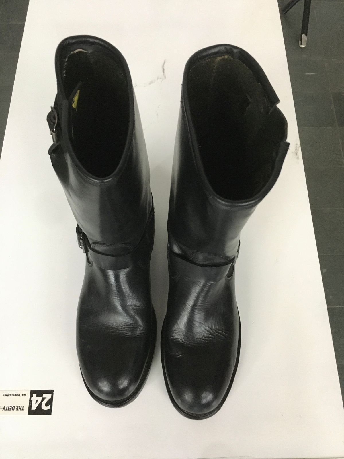 Photo by reothich on October 10, 2023 of the Herman Survivor Engineer Boots in Black Leather.