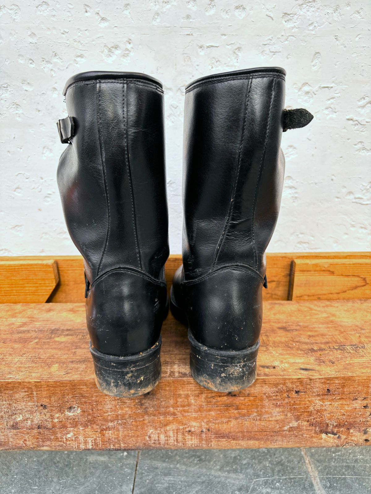 Photo by reothich on November 5, 2023 of the Herman Survivor Engineer Boots in Black Leather.