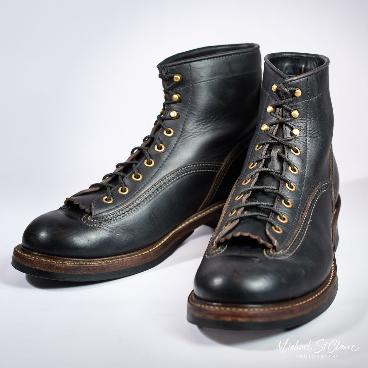 Photo by selvedge.and.boots on January 27, 2025 of the John Lofgren Donkey Puncher Boots in Horween Black Chromexcel.