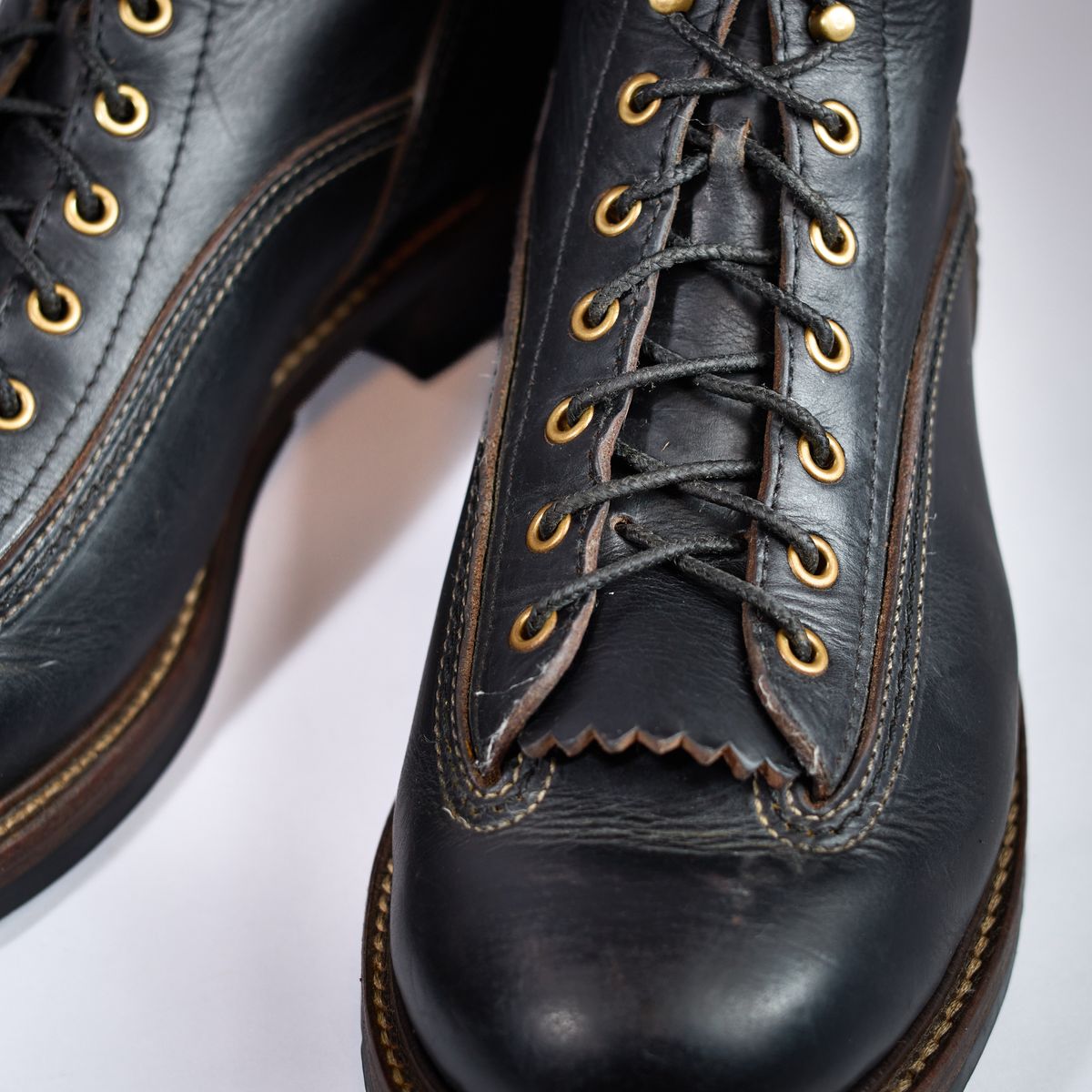 Photo by selvedge.and.boots on January 27, 2025 of the John Lofgren Donkey Puncher Boots in Horween Black Chromexcel.