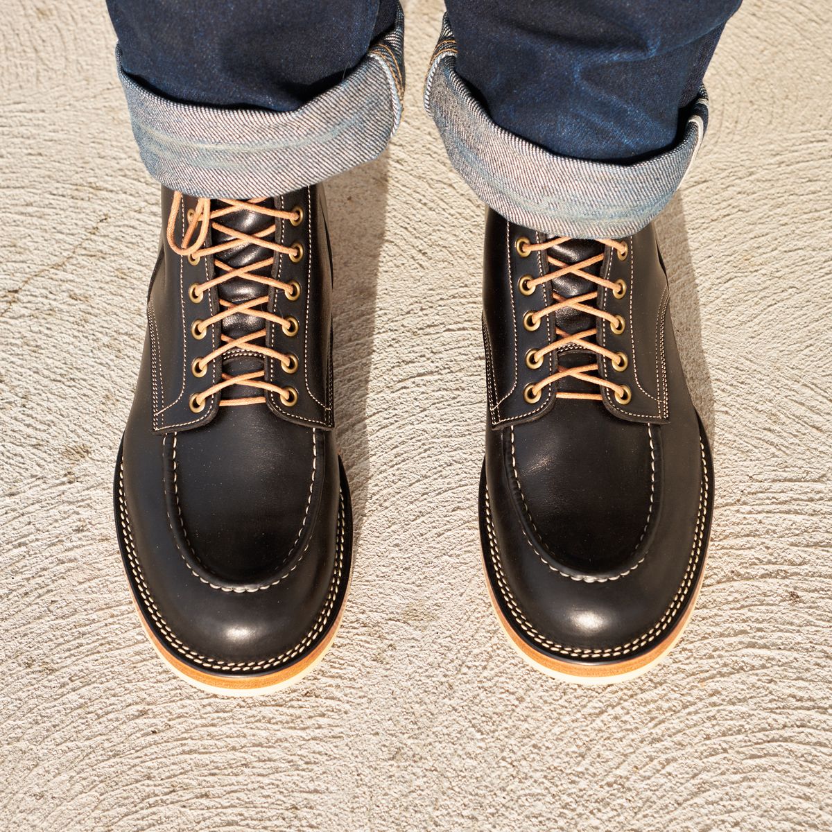 Photo by selvedge.and.boots on February 20, 2025 of the Onderhoud MC01 Moc Toe Boot in Maryam Black TPR Horsebutt.