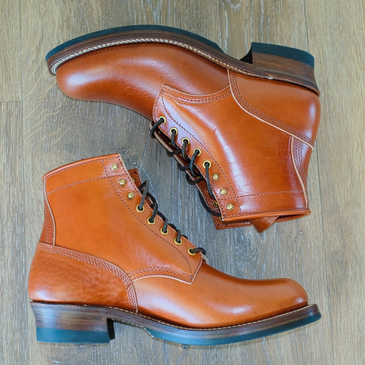 Photo by selvedge.and.boots on October 1, 2024 of the John Lofgren Steel Gang in Shinki Camel Horsebutt.