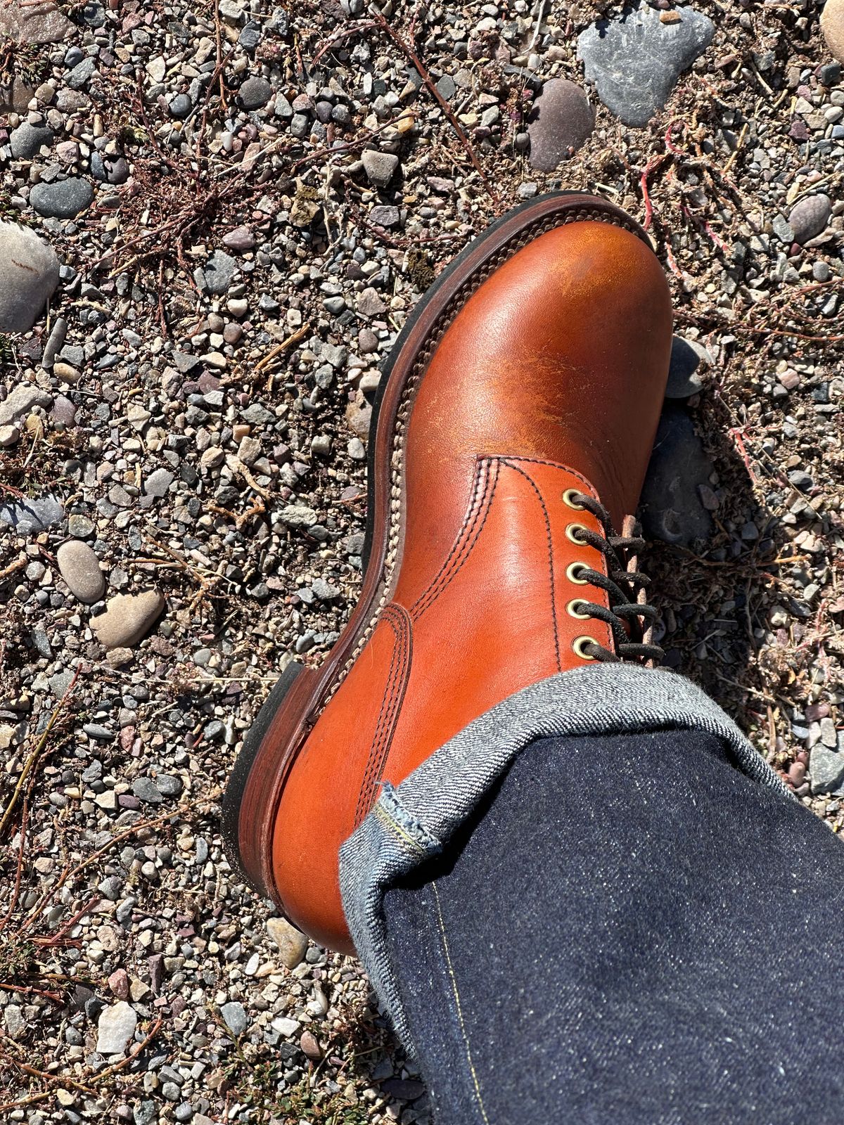 Photo by selvedge.and.boots on October 26, 2024 of the John Lofgren Steel Gang in Shinki Camel Horsebutt.