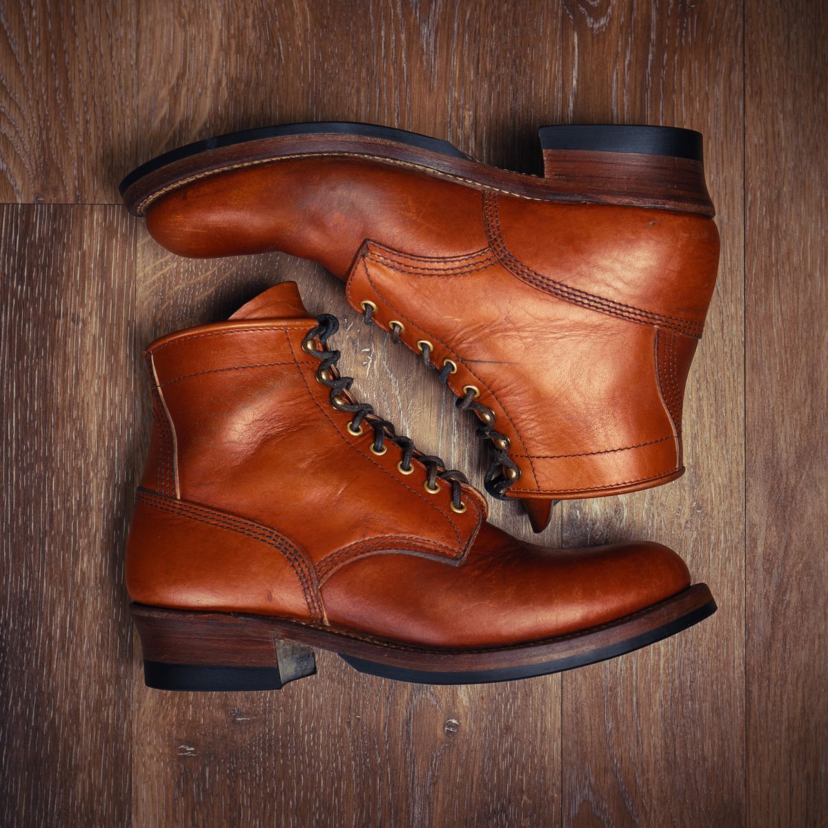 Photo by selvedge.and.boots on December 1, 2024 of the John Lofgren Steel Gang in Shinki Camel Horsebutt.