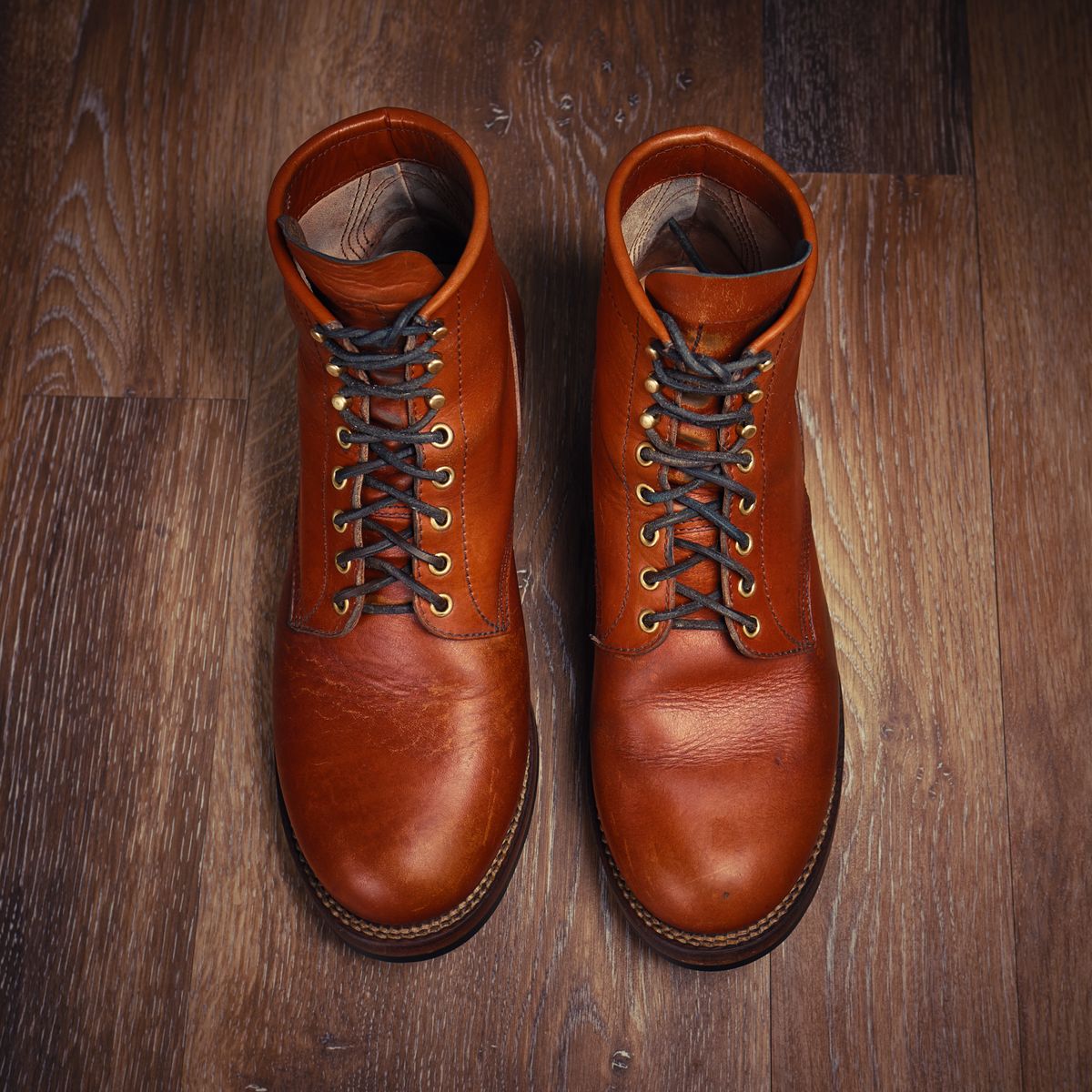 Photo by selvedge.and.boots on December 1, 2024 of the John Lofgren Steel Gang in Shinki Camel Horsebutt.