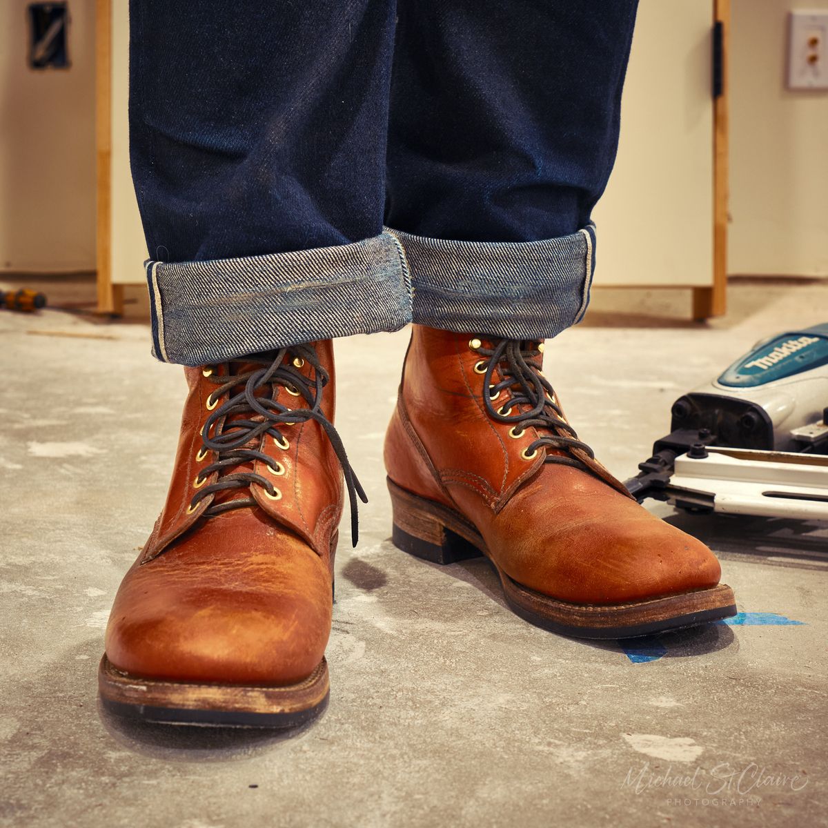Photo by selvedge.and.boots on February 1, 2025 of the John Lofgren Steel Gang in Shinki Camel Horsebutt.