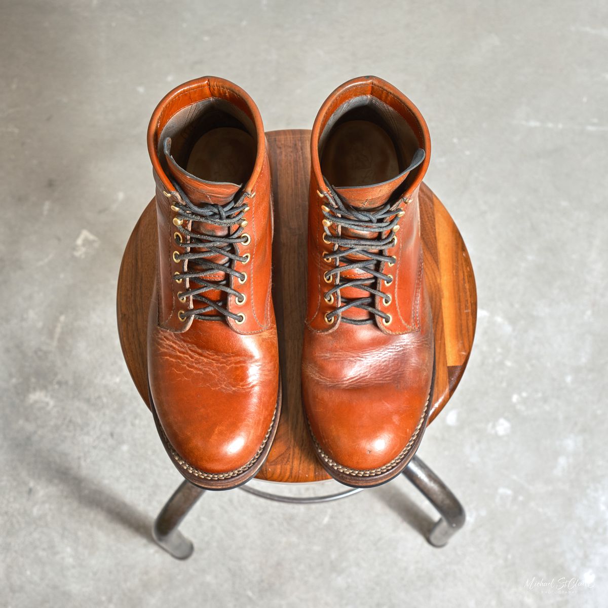 Photo by selvedge.and.boots on March 30, 2025 of the John Lofgren Steel Gang in Shinki Camel Horsebutt.
