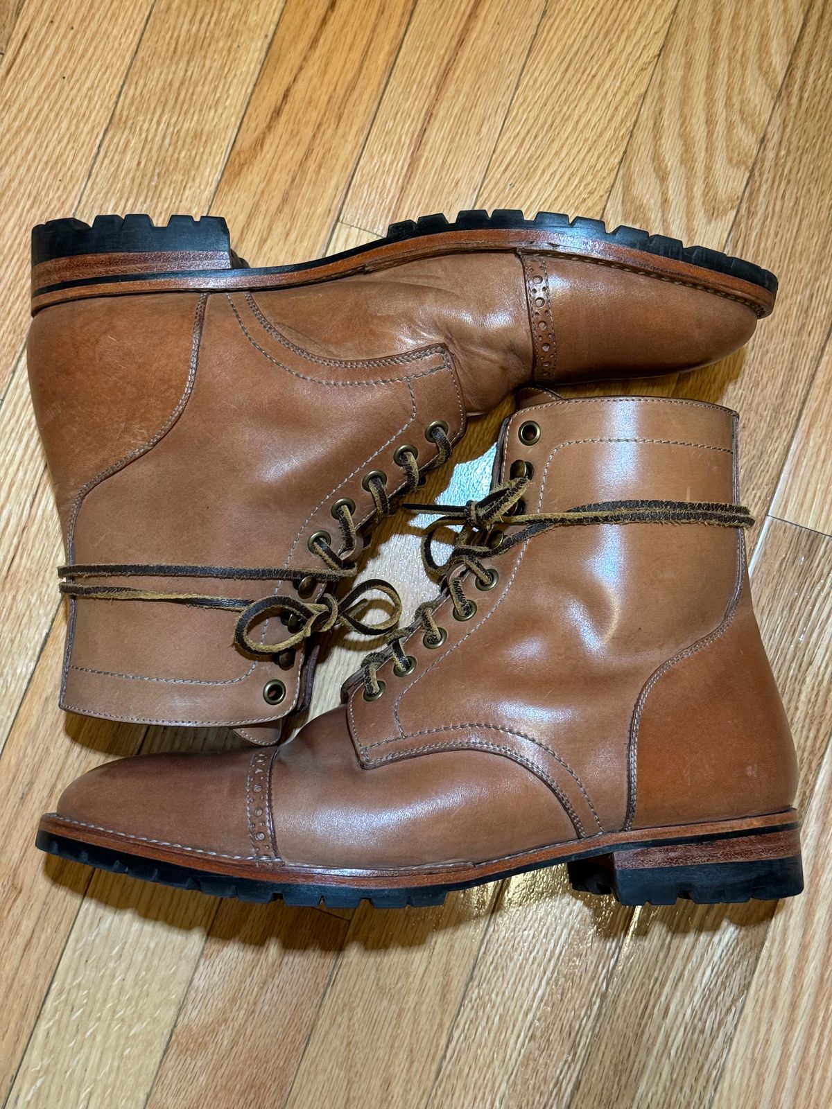 Photo by christianr on February 5, 2024 of the Blkbrd Shoemaker Rudiger Service Boot in Maryam Natural TPR Horsebutt.