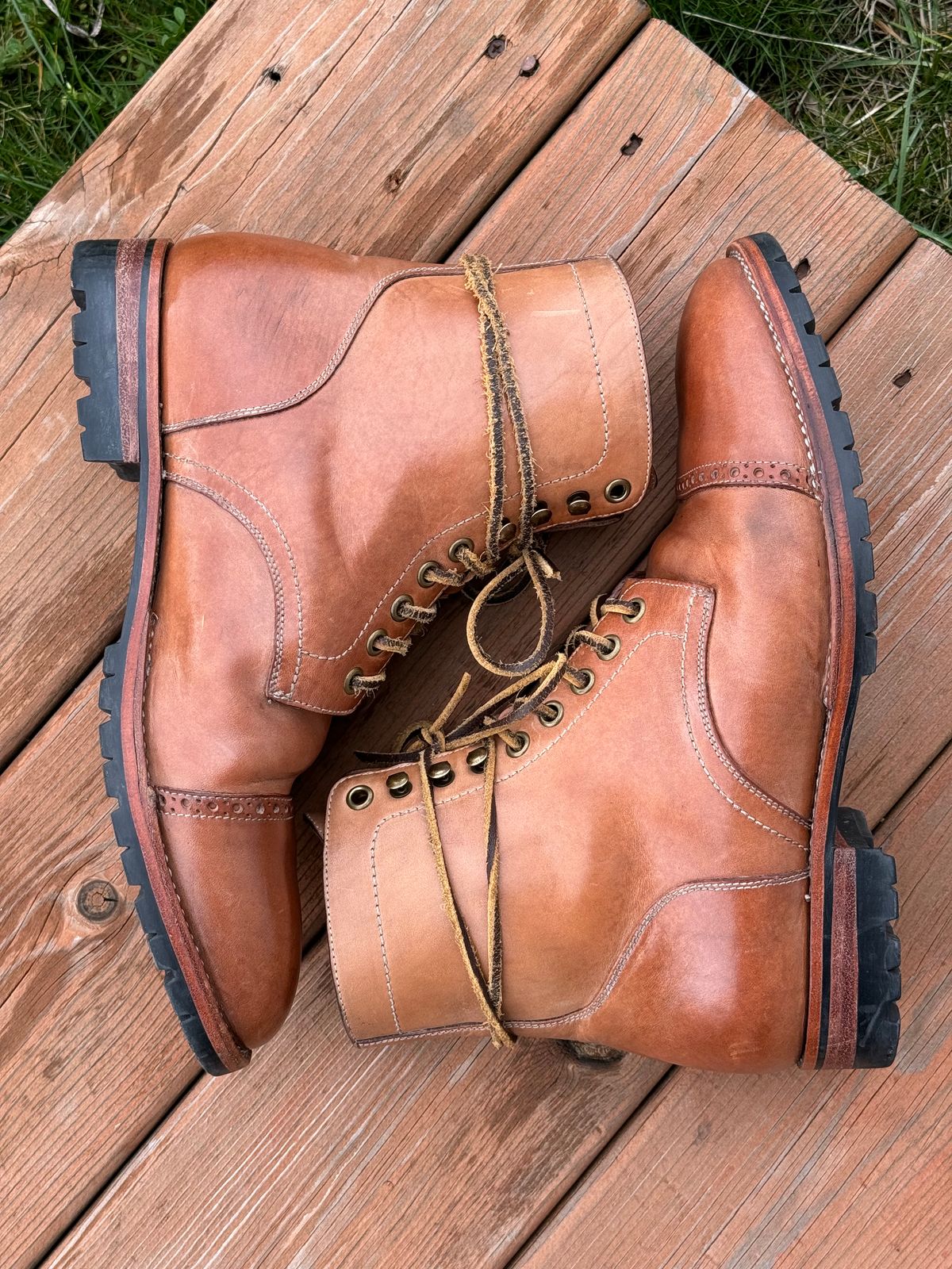 Photo by christianr on April 5, 2024 of the Blkbrd Shoemaker Rudiger Service Boot in Maryam Natural TPR Horsebutt.
