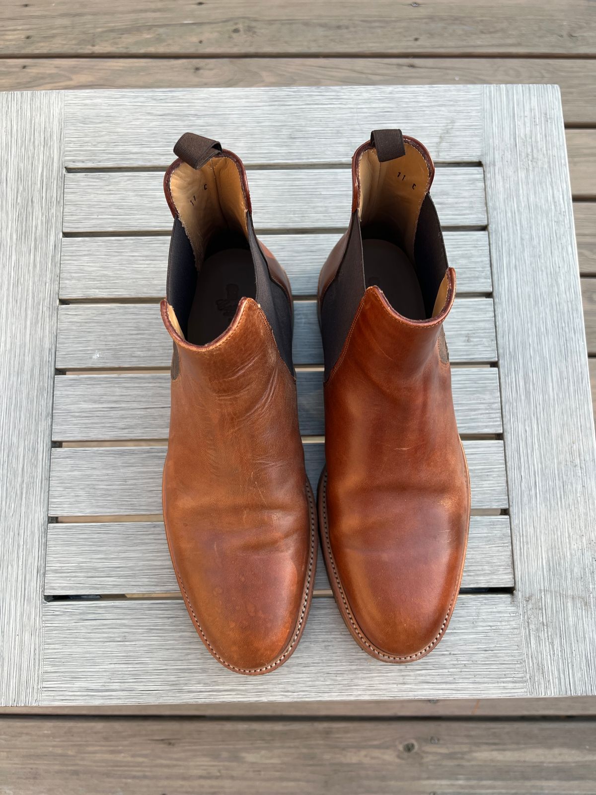 Photo by Benjamnb on November 5, 2024 of the Rider Boot Co. Fritz in Maryam Toscanello Horsebutt.