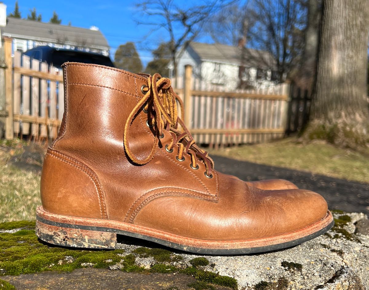 Photo by Benjamnb on January 1, 2023 of the Oak Street Bootmakers Trench Boot in Horween Natural Chromexcel.