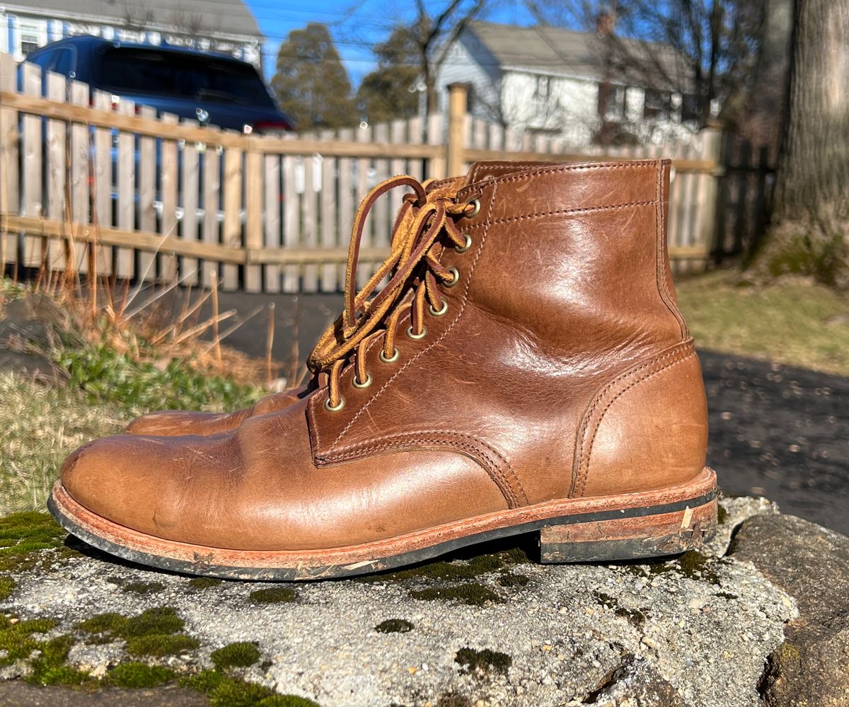 Photo by Benjamnb on January 1, 2023 of the Oak Street Bootmakers Trench Boot in Horween Natural Chromexcel.