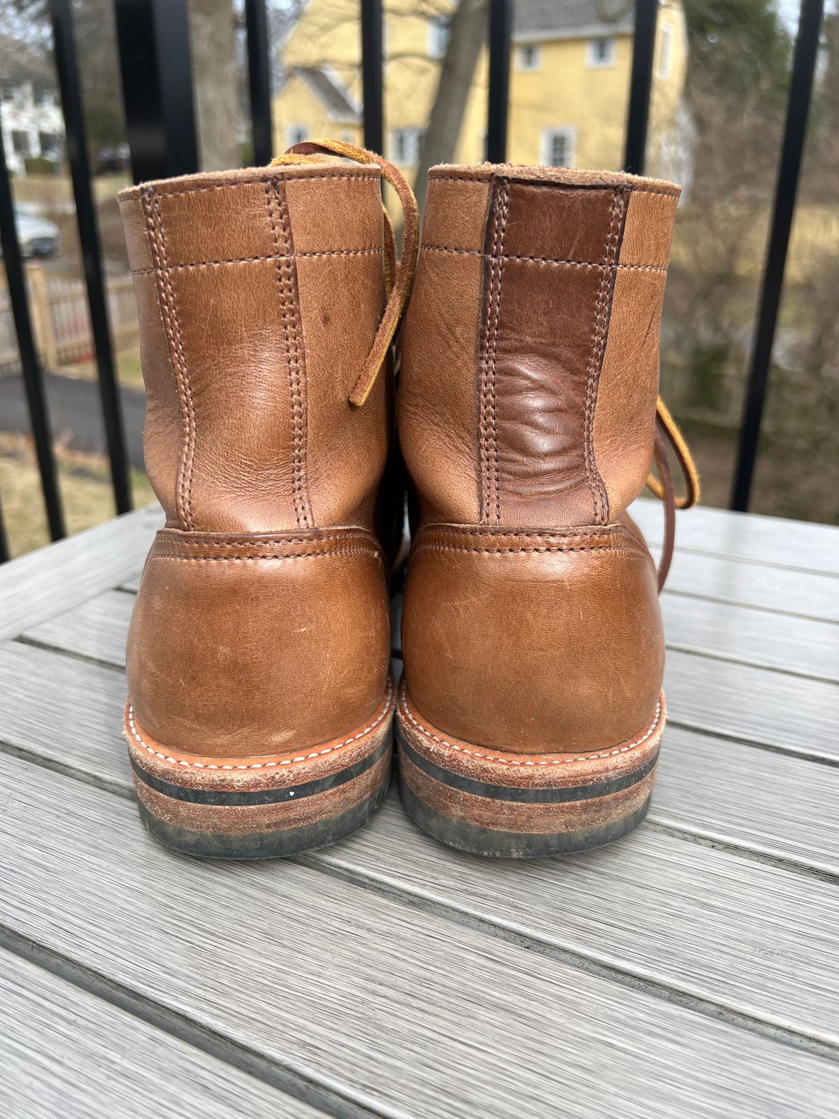 Photo by Benjamnb on February 5, 2023 of the Oak Street Bootmakers Trench Boot in Horween Natural Chromexcel.