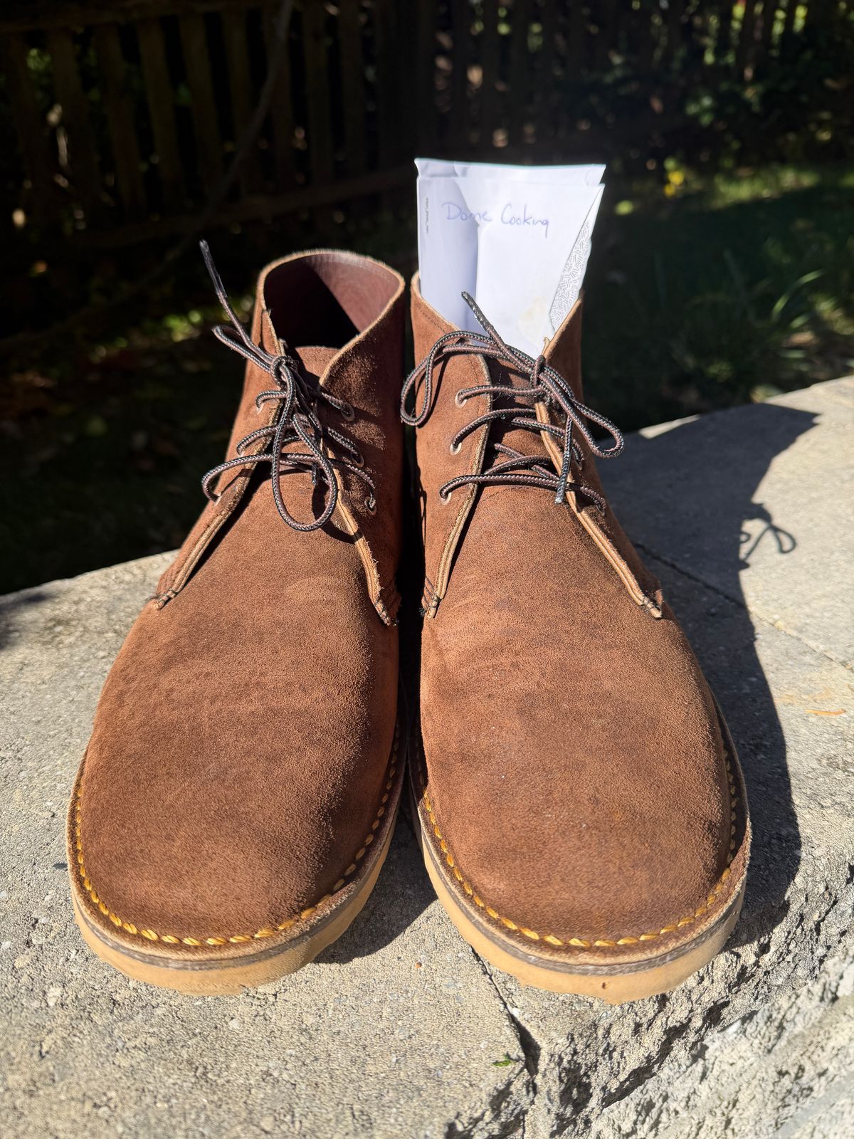 Photo by Benjamnb on November 4, 2025 of the Red Wing Weekender Chukka in Chocolate Muleskinner.