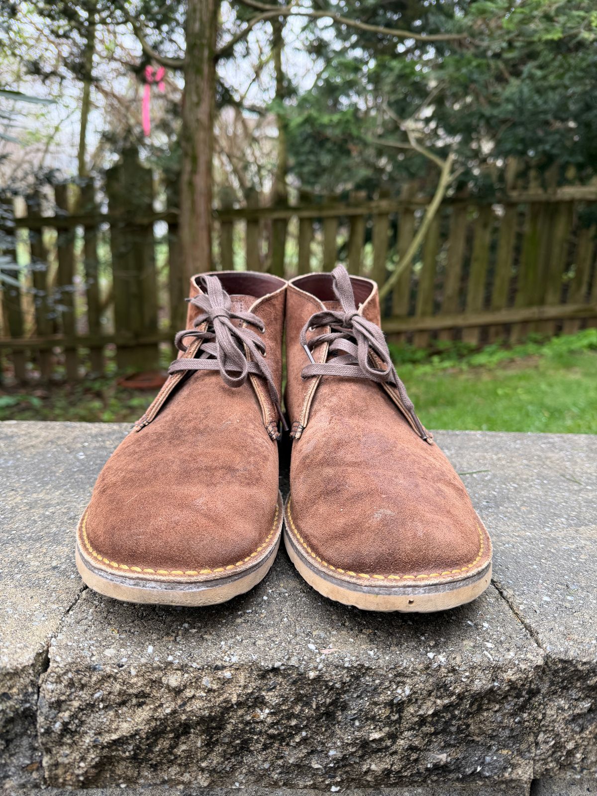 Photo by Benjamnb on April 3, 2026 of the Red Wing Weekender Chukka in Chocolate Muleskinner.