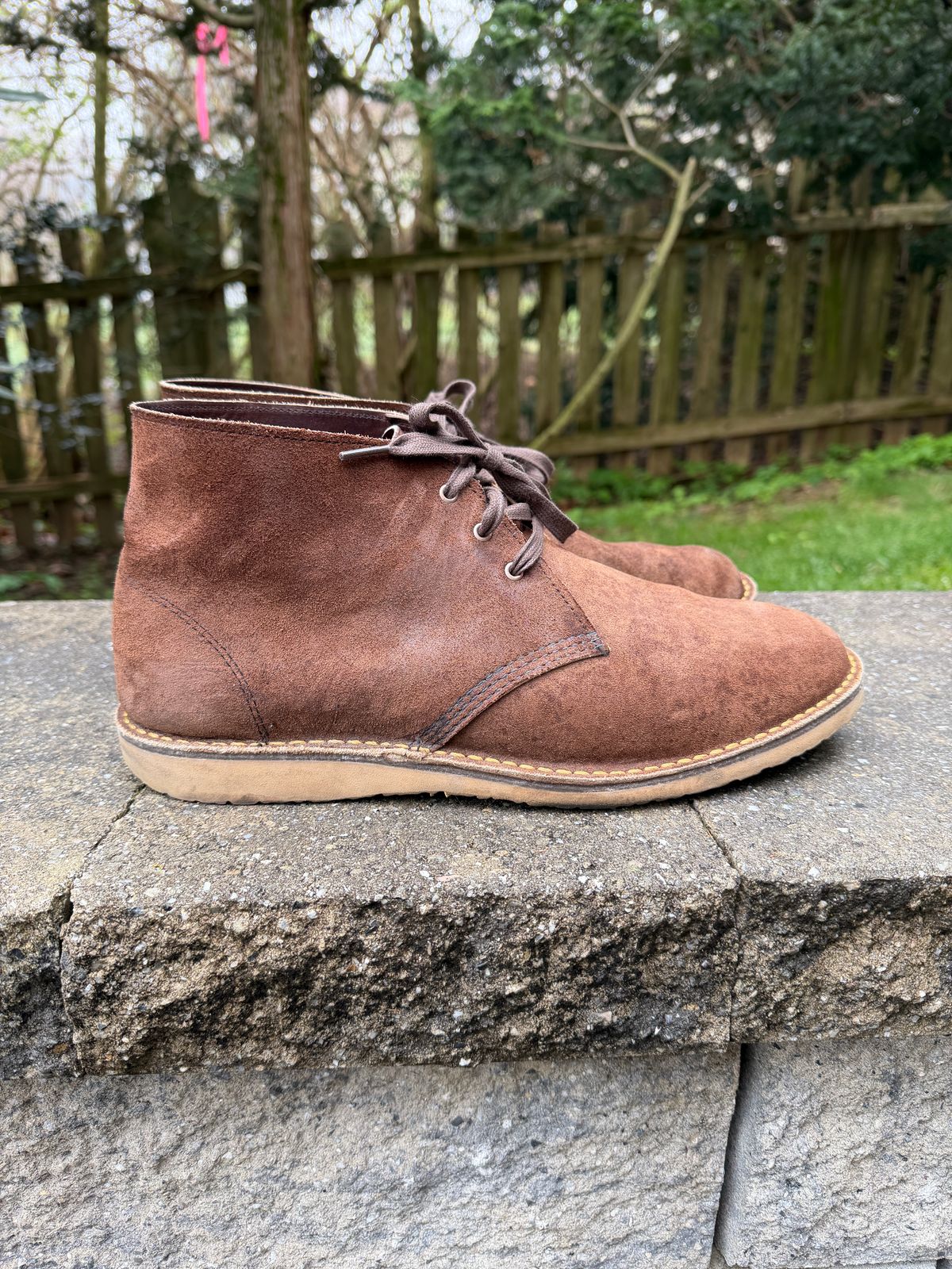 Photo by Benjamnb on April 3, 2026 of the Red Wing Weekender Chukka in Chocolate Muleskinner.