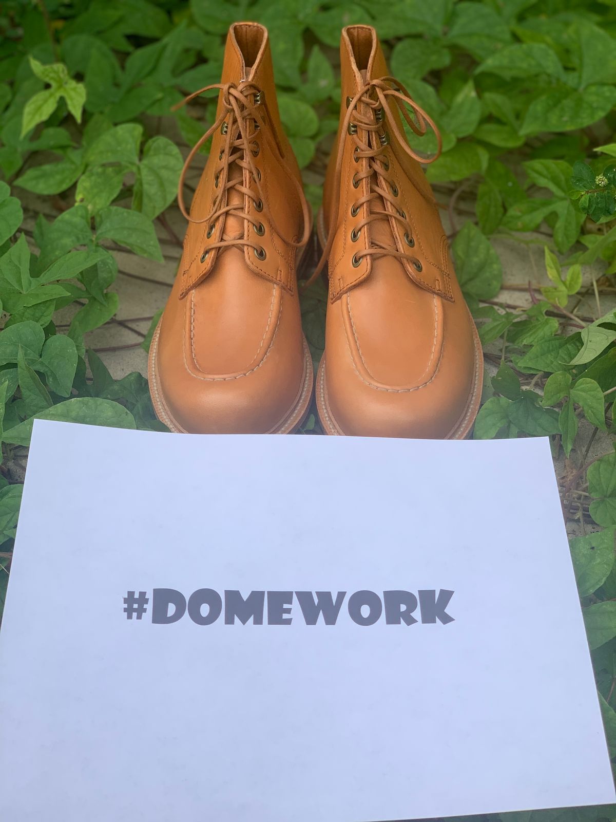 Photo by APoll95 on October 1, 2022 of the Grant Stone Brass Boot in Horween Natural Essex.