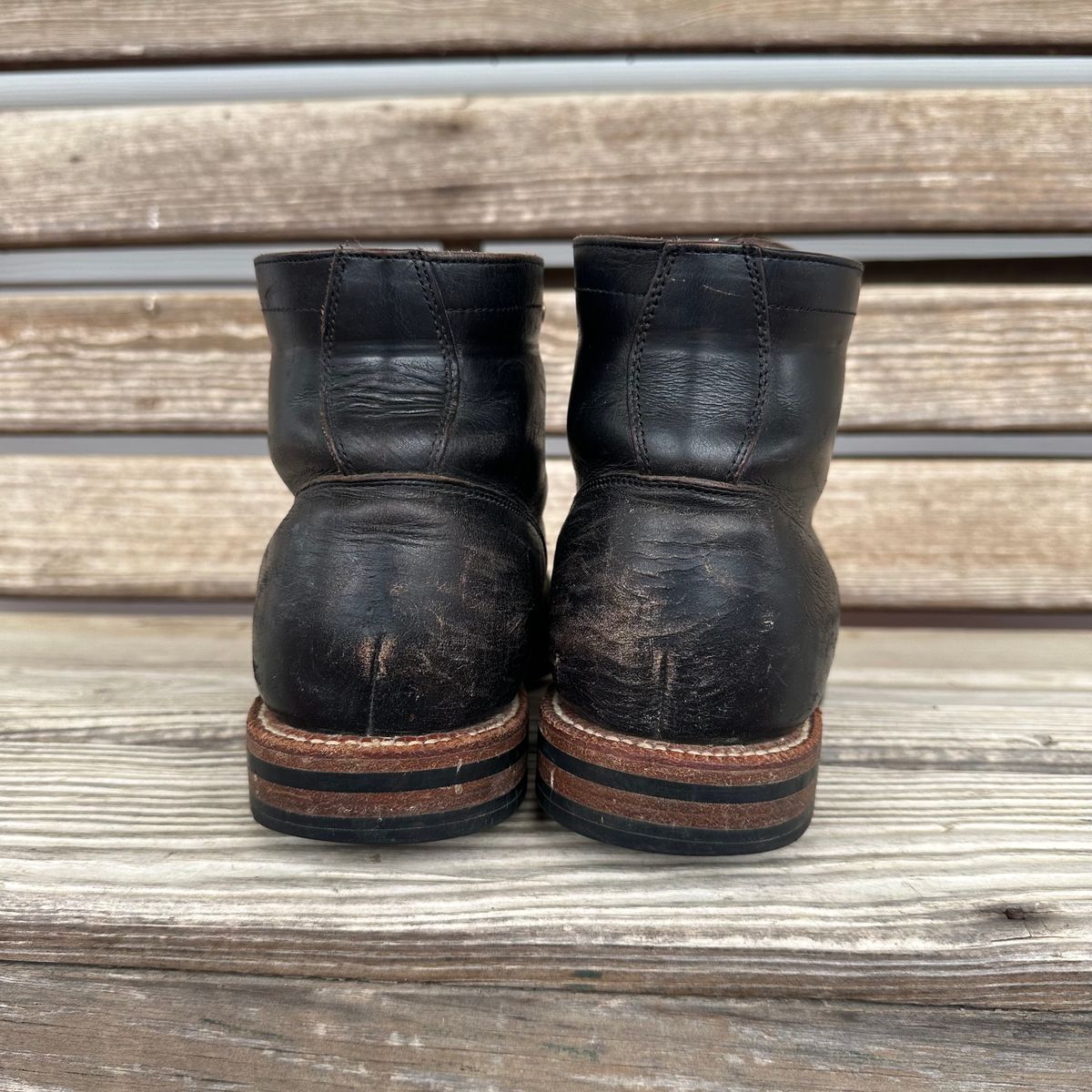 Photo by lydialove on January 1, 2024 of the Grant Stone Nora Boot in Horween Black Chromexcel.