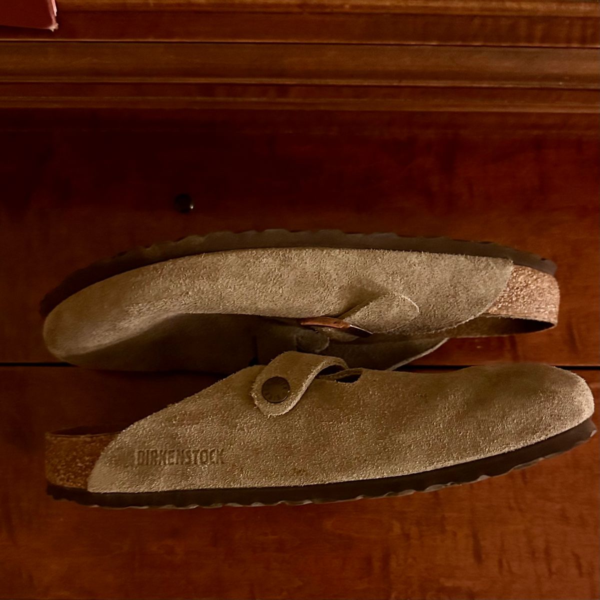 Photo by lydialove on November 9, 2023 of the Birkenstock Boston in Taupe Suede.