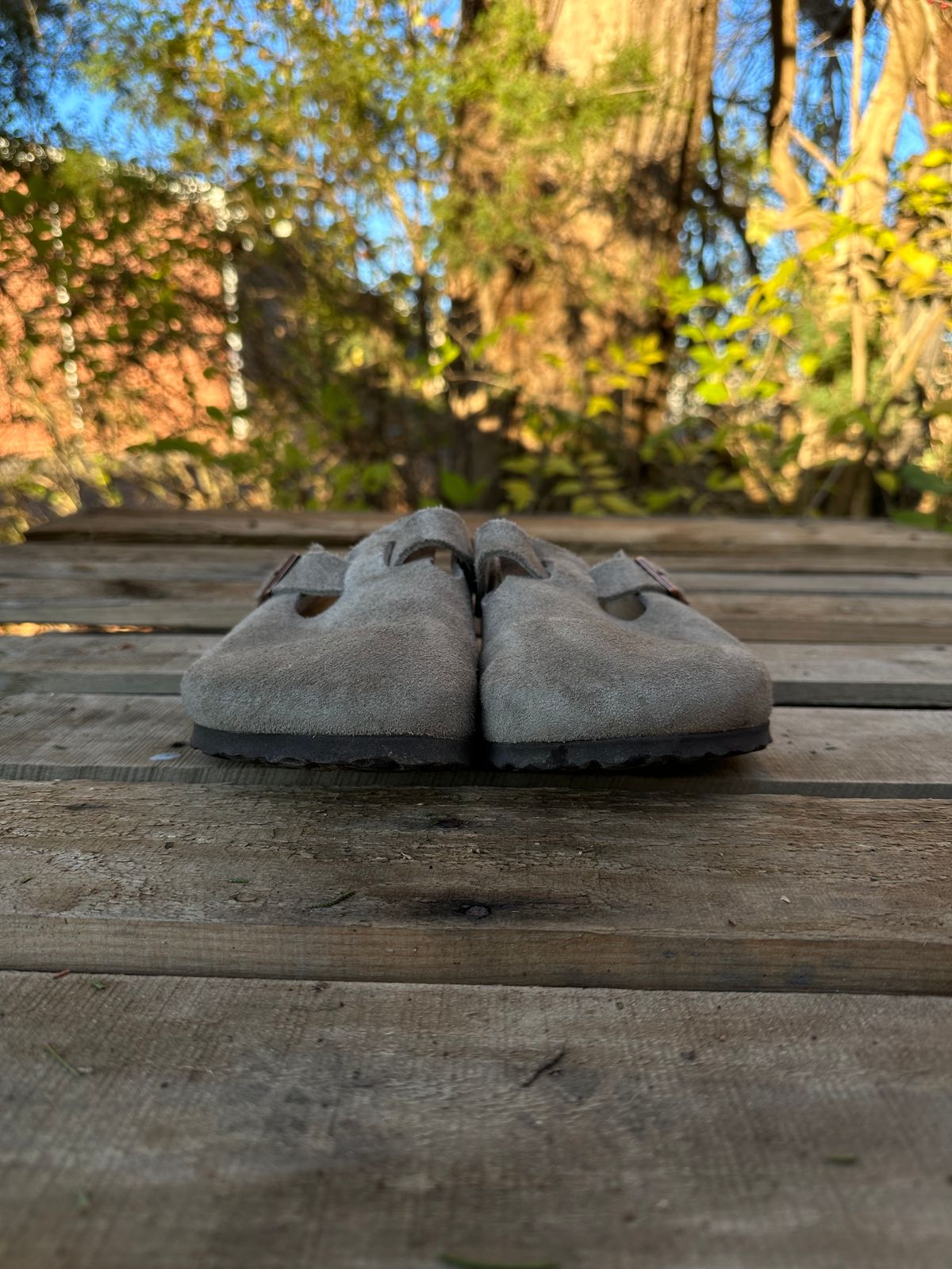Photo by lydialove on December 4, 2023 of the Birkenstock Boston in Taupe Suede.