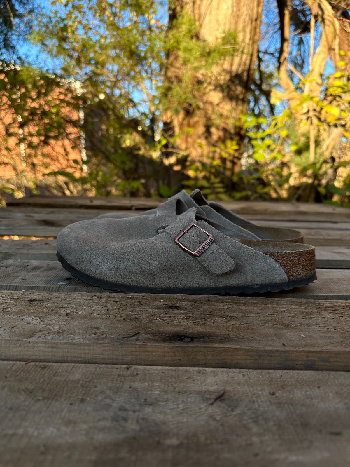 Photo by lydialove on December 4, 2023 of the Birkenstock Boston in Taupe Suede.