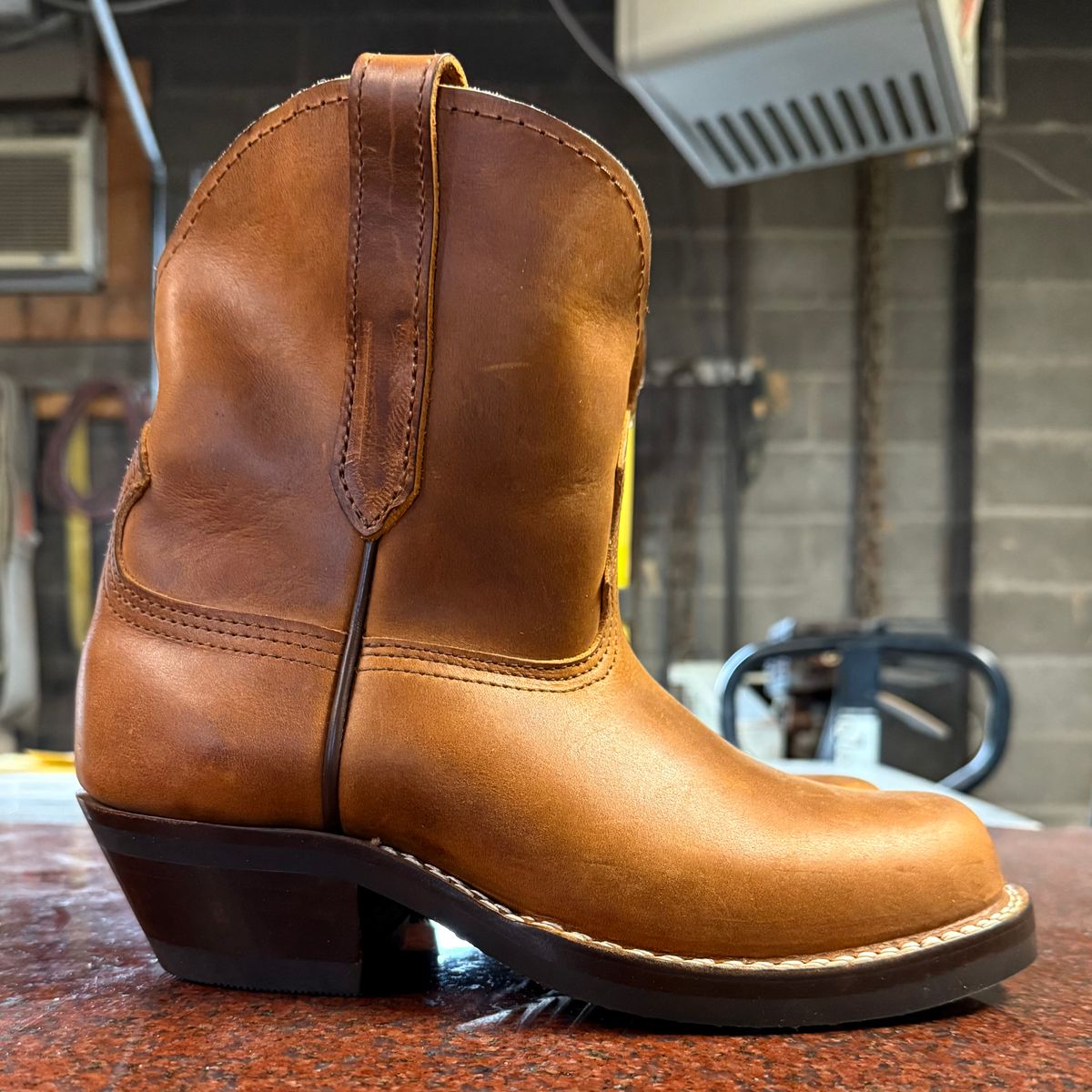 Photo by lydialove on November 1, 2025 of the Nicks Palouse in Horween Orange Predator.