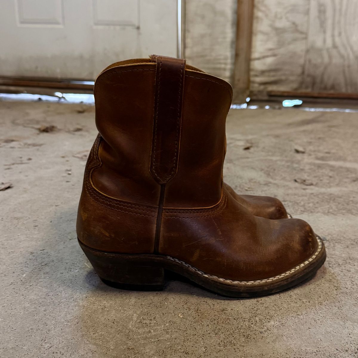 Photo by lydialove on December 4, 2025 of the Nicks Palouse in Horween Orange Predator.