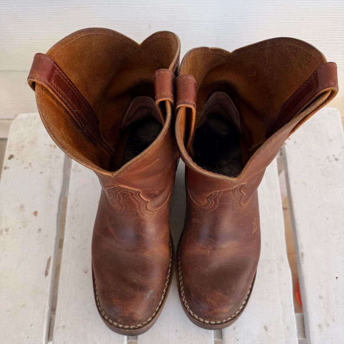 Photo by lydialove on January 4, 2026 of the Nicks Palouse in Horween Orange Predator.