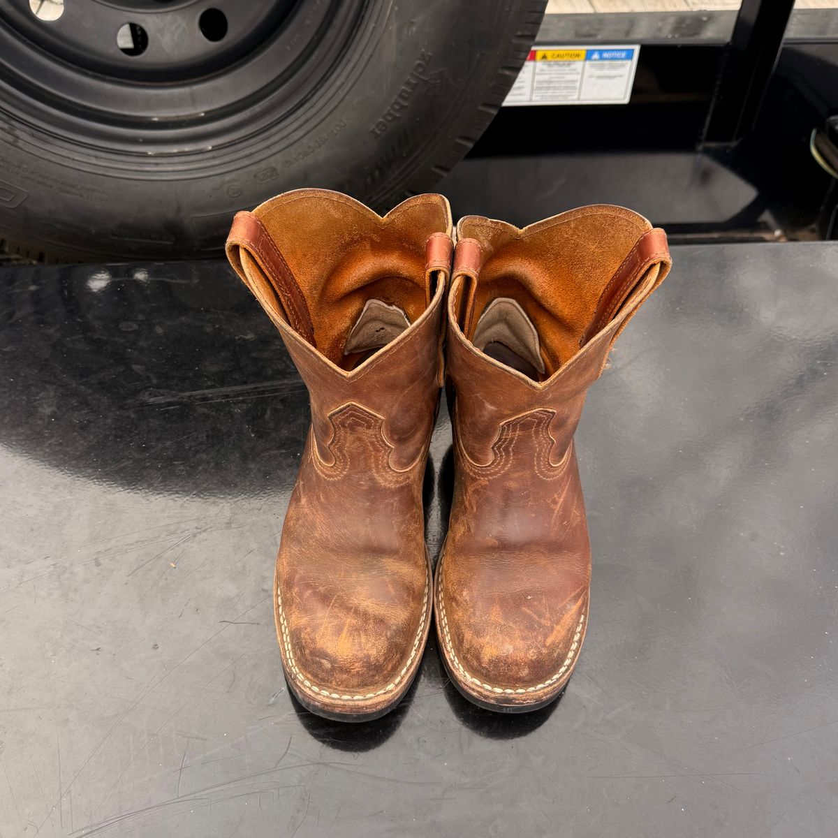 Photo by lydialove on February 5, 2026 of the Nicks Palouse in Horween Orange Predator.