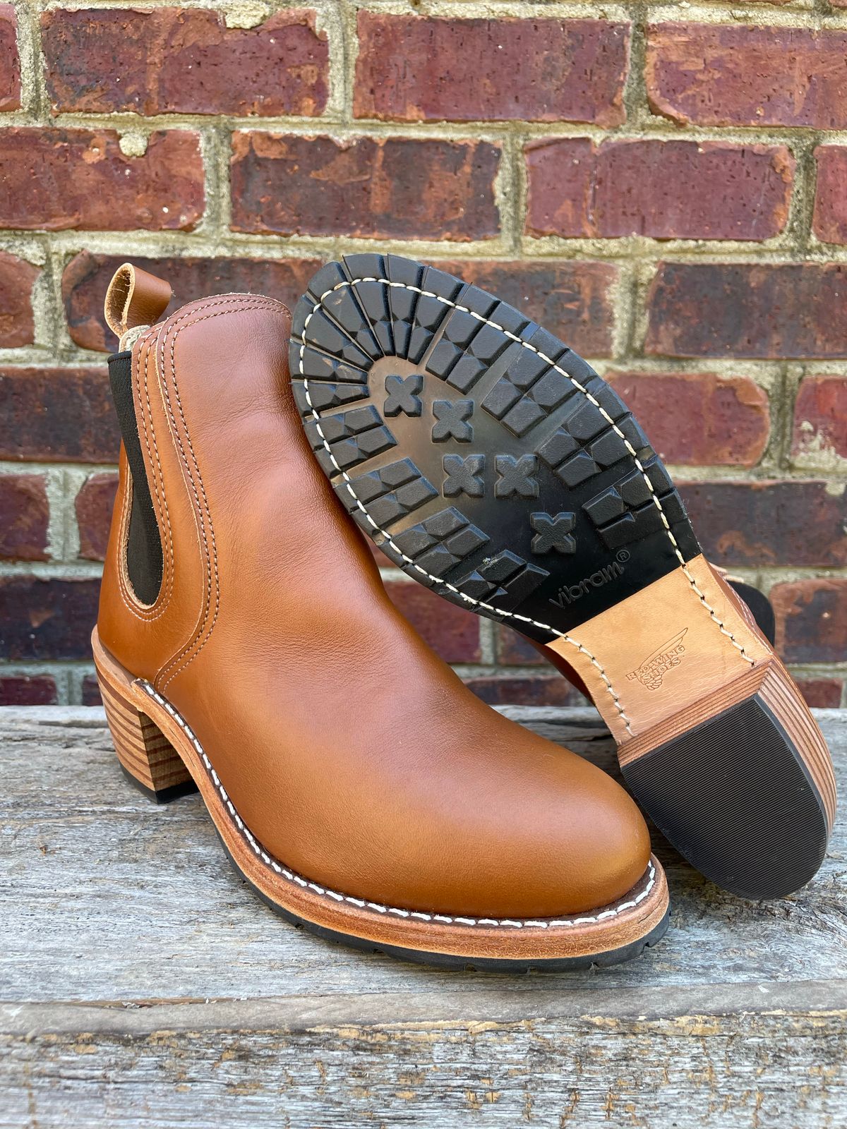 Photo by lydialove on October 5, 2022 of the Red Wing Unlisted Model in Unlisted Leather.