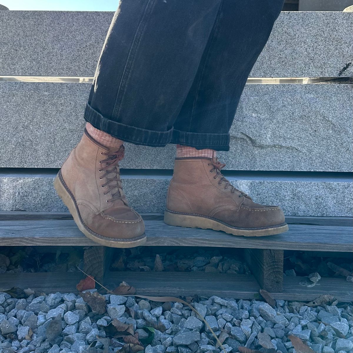 Photo by lydialove on December 5, 2024 of the Red Wing 6-Inch Classic Moc in Dusty Rose Roughout Abilene Leather.
