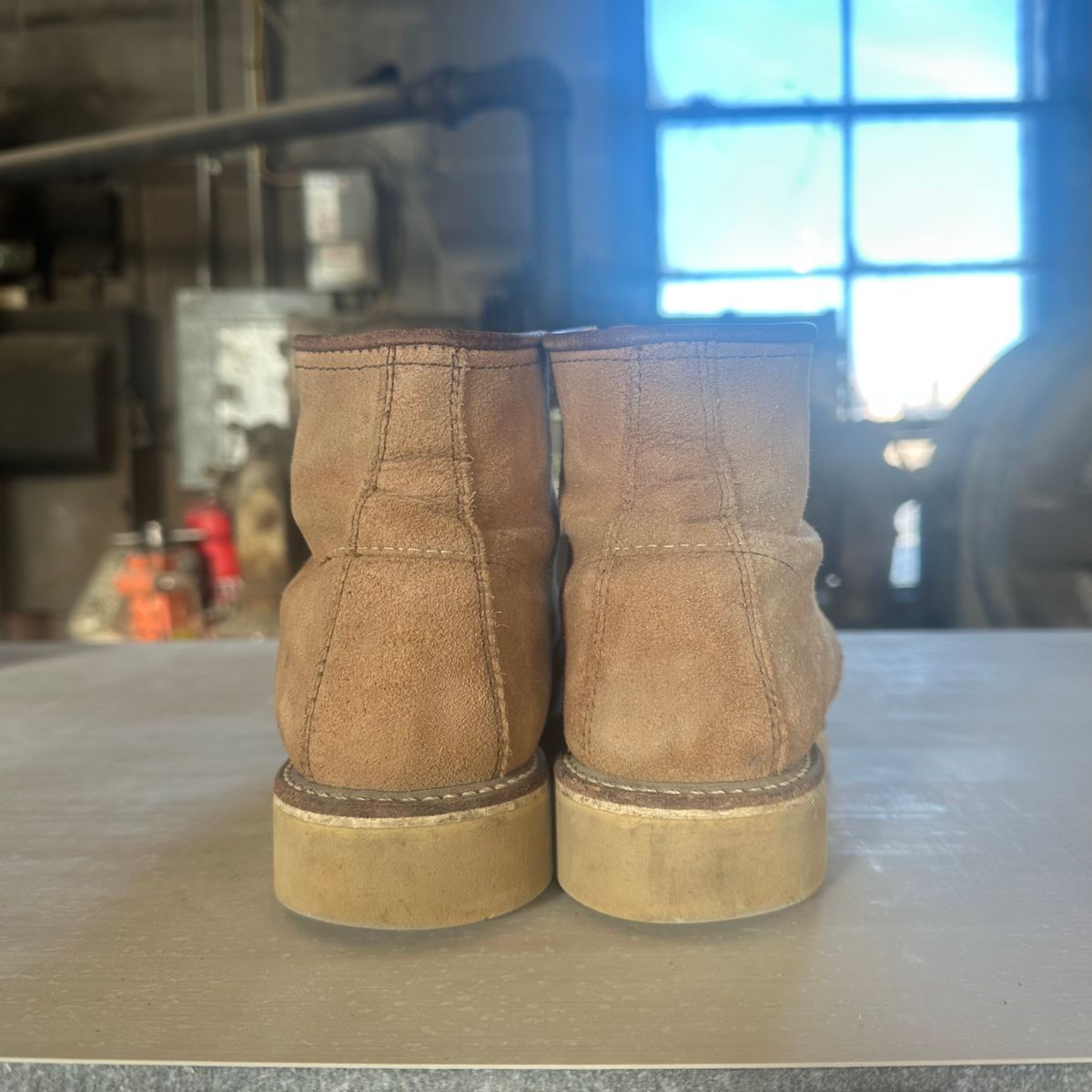 Photo by lydialove on March 3, 2025 of the Red Wing 6-Inch Classic Moc in Dusty Rose Roughout Abilene Leather.