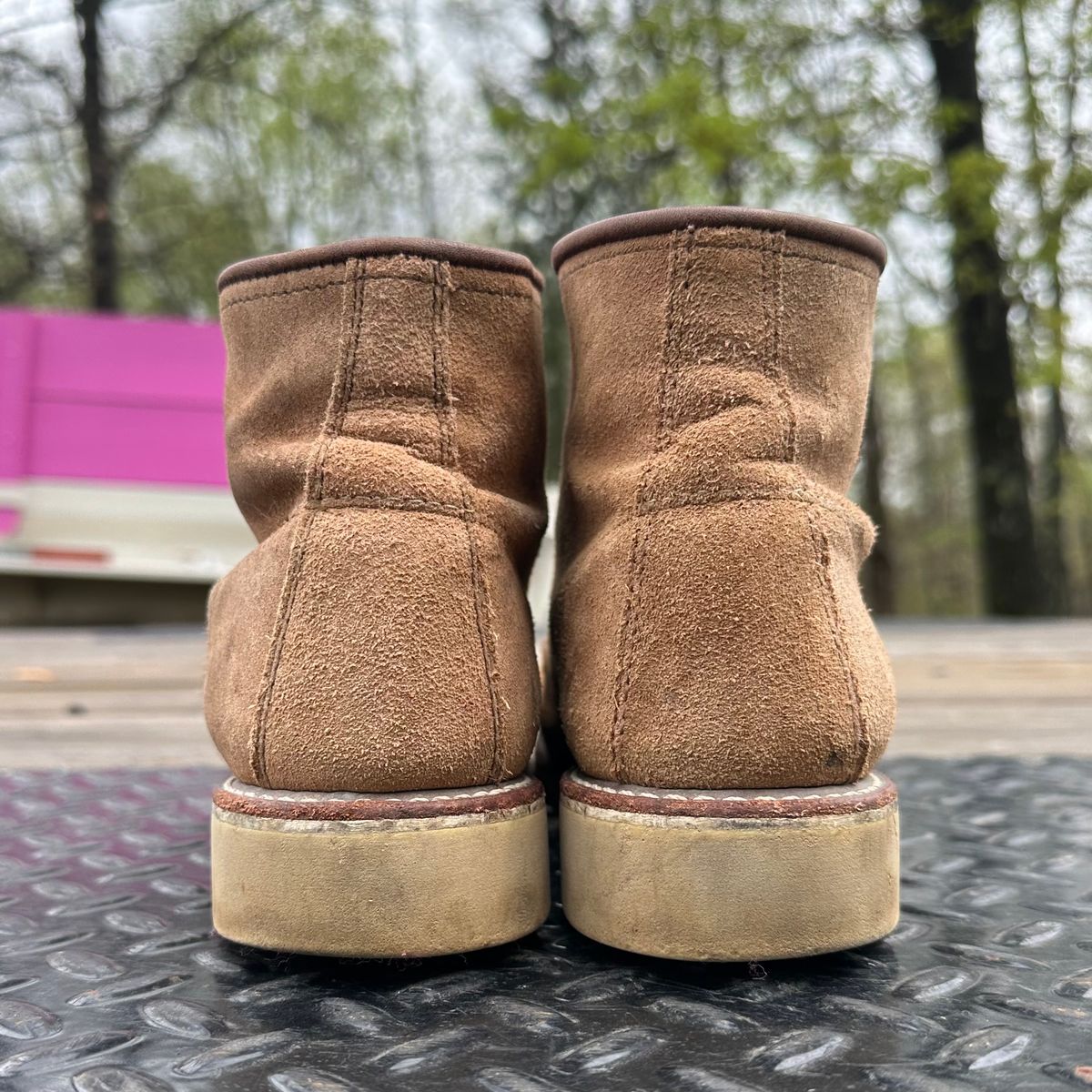 Photo by lydialove on April 5, 2025 of the Red Wing 6-Inch Classic Moc in Dusty Rose Roughout Abilene Leather.