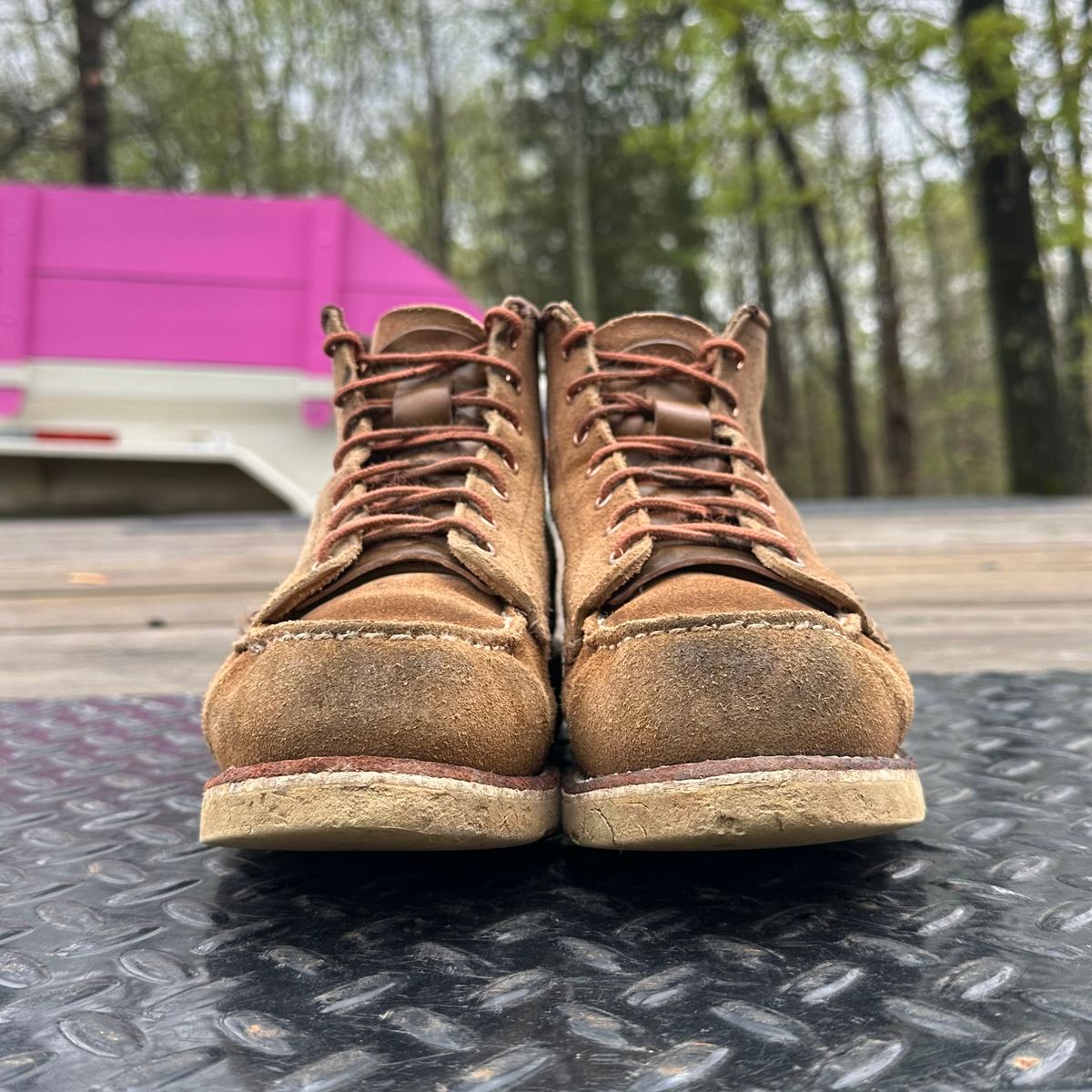 Photo by lydialove on April 5, 2025 of the Red Wing 6-Inch Classic Moc in Dusty Rose Roughout Abilene Leather.
