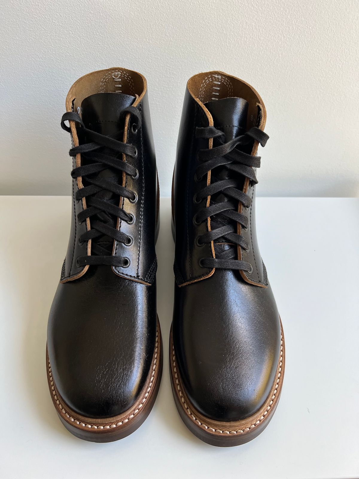 Photo by xb on October 2, 2023 of the John Lofgren M-43 Service Shoes in Shinki Black Teacore Horsebutt.