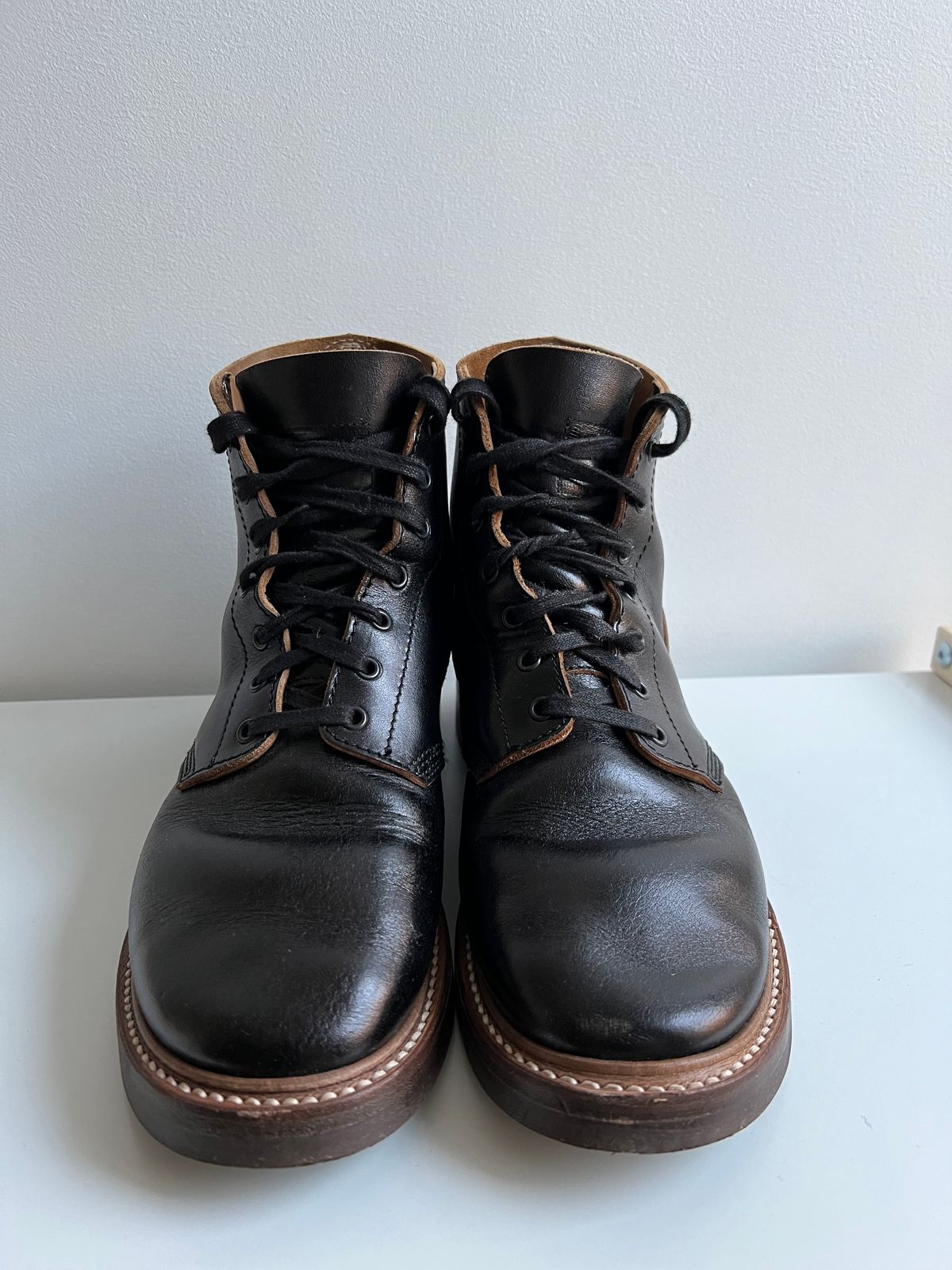 Photo by xb on November 7, 2023 of the John Lofgren M-43 Service Shoes in Shinki Black Teacore Horsebutt.