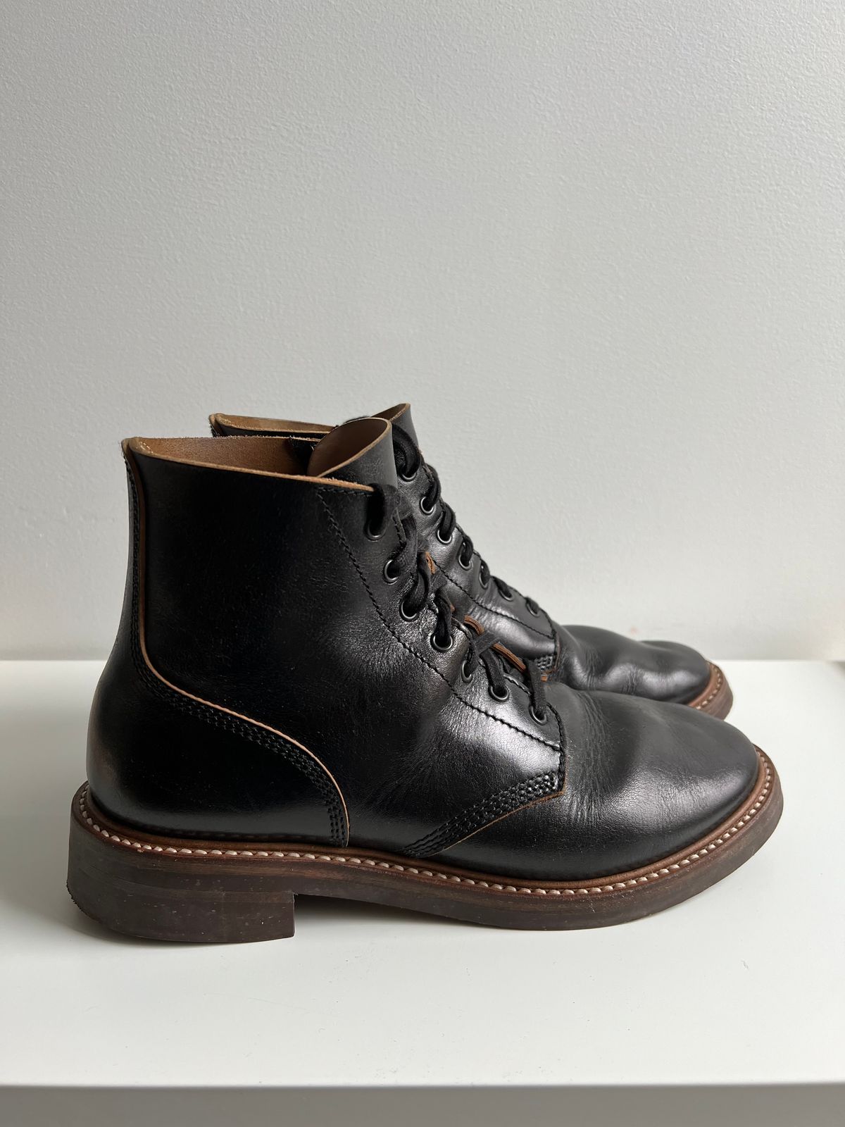 Photo by xb on March 5, 2024 of the John Lofgren M-43 Service Shoes in Shinki Black Teacore Horsebutt.