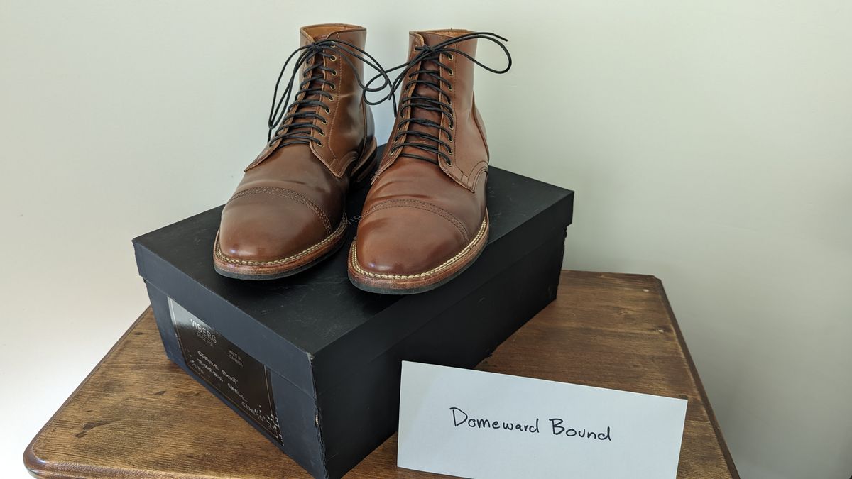 Photo by ChineseBroccoli on October 1, 2023 of the Viberg Service Boot BCT in Horween Bourbon Shell Cordovan.