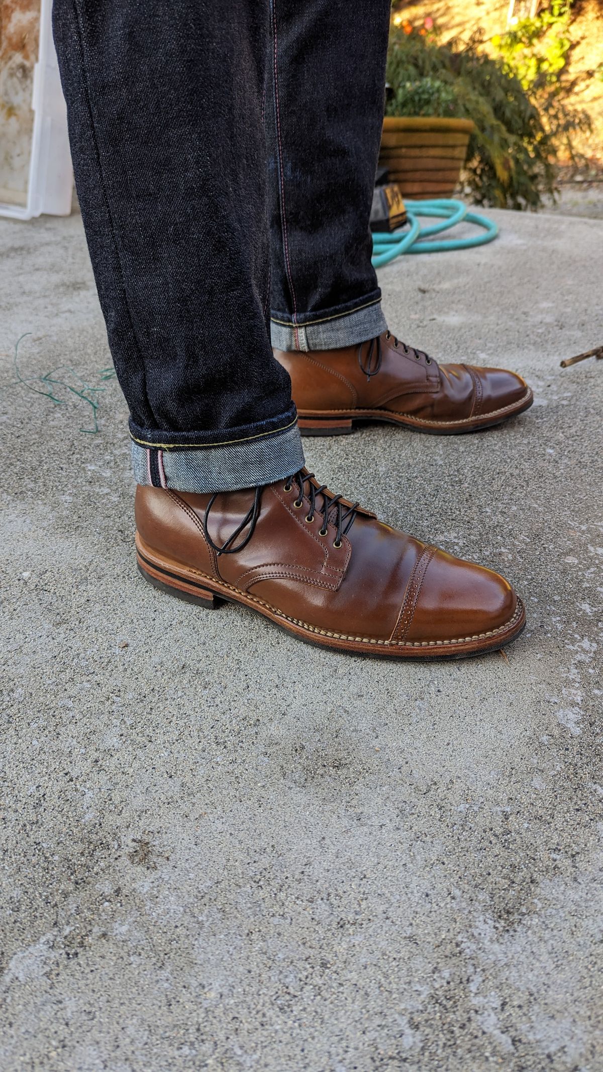 Photo by ChineseBroccoli on November 1, 2023 of the Viberg Service Boot BCT in Horween Bourbon Shell Cordovan.