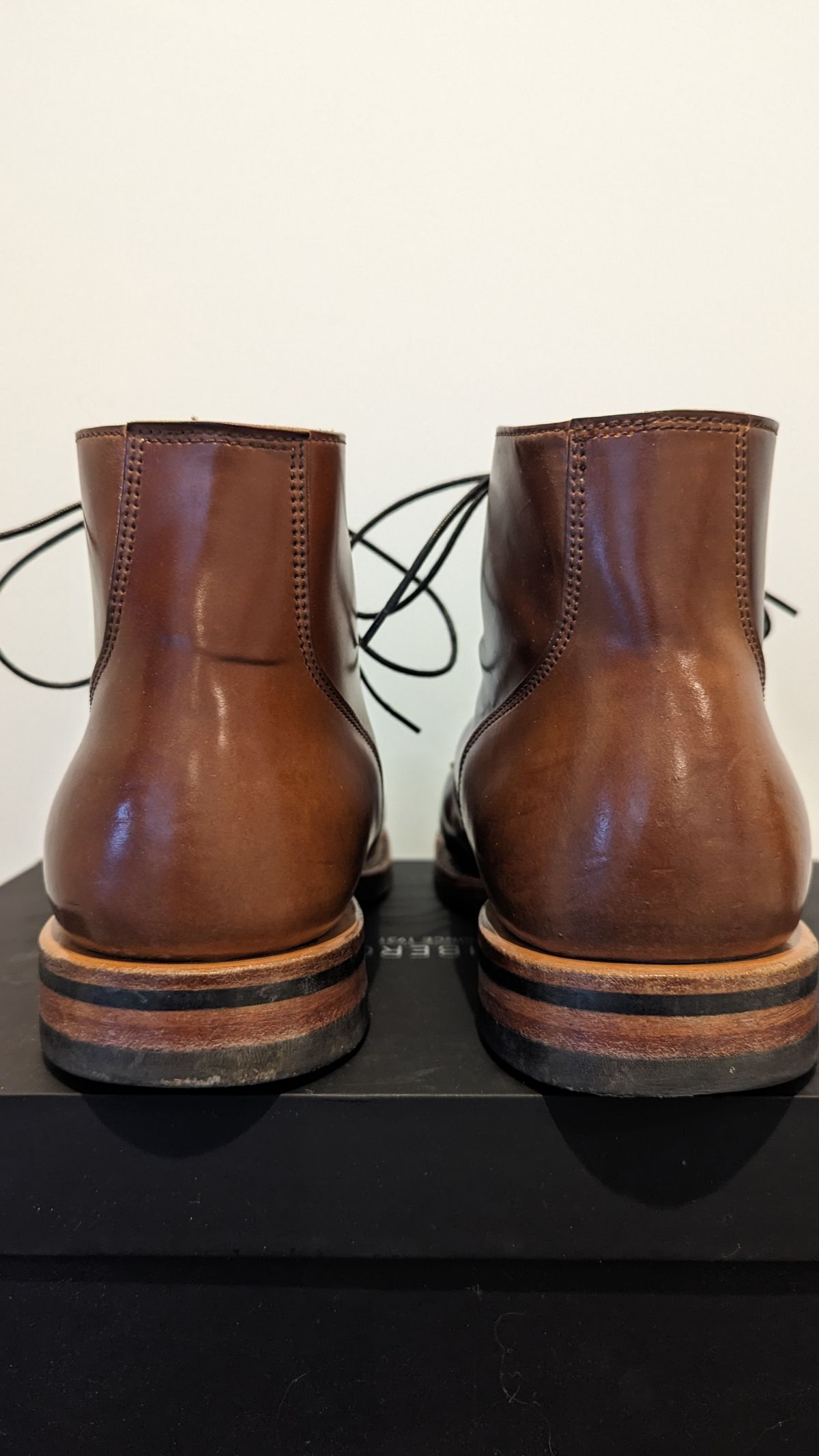 Photo by ChineseBroccoli on December 3, 2023 of the Viberg Service Boot BCT in Horween Bourbon Shell Cordovan.