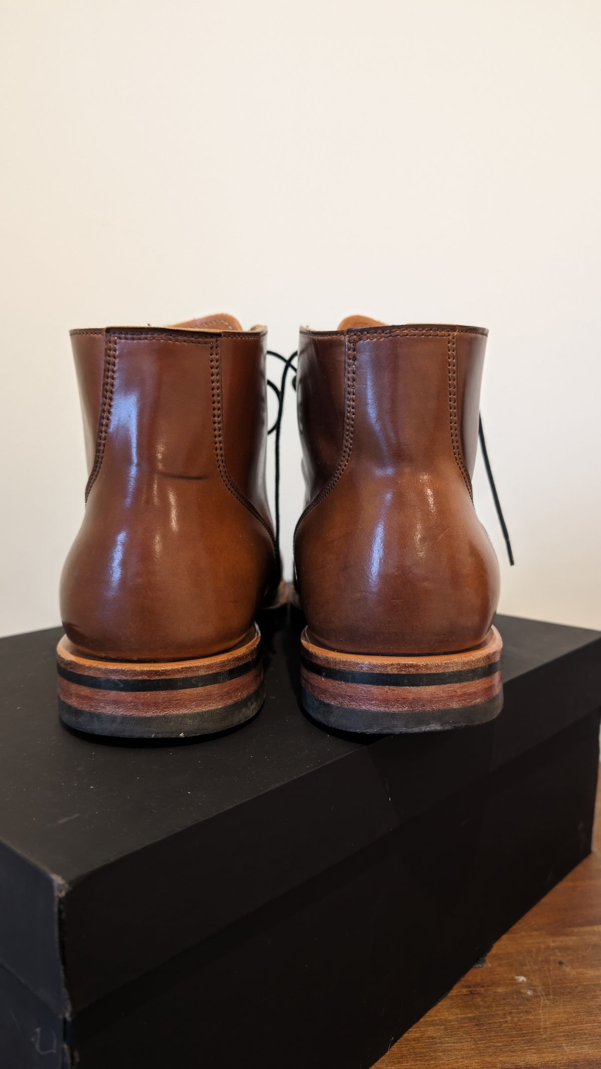 Photo by ChineseBroccoli on January 5, 2024 of the Viberg Service Boot BCT in Horween Bourbon Shell Cordovan.