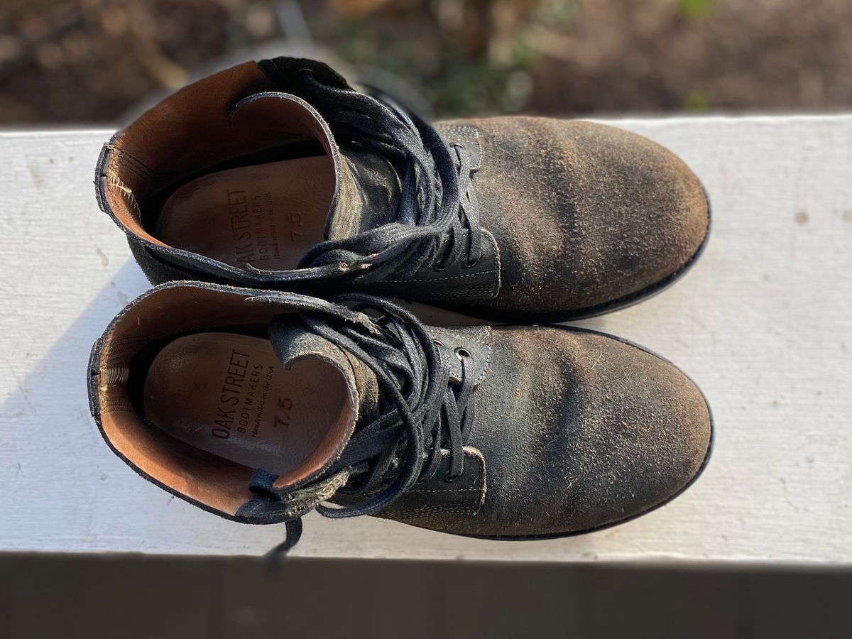 Photo by erratic on February 2, 2023 of the Oak Street Bootmakers Field Boot in Horween Natural Indigo Chromexcel Roughout.