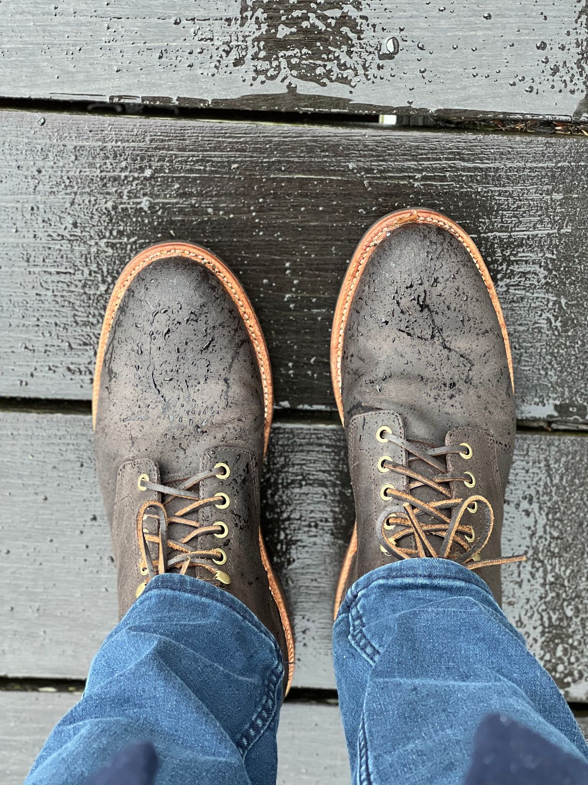Photo by rjduma on October 5, 2022 of the Grant Stone Diesel Boot in C.F. Stead Earth Waxy Commander Suede.