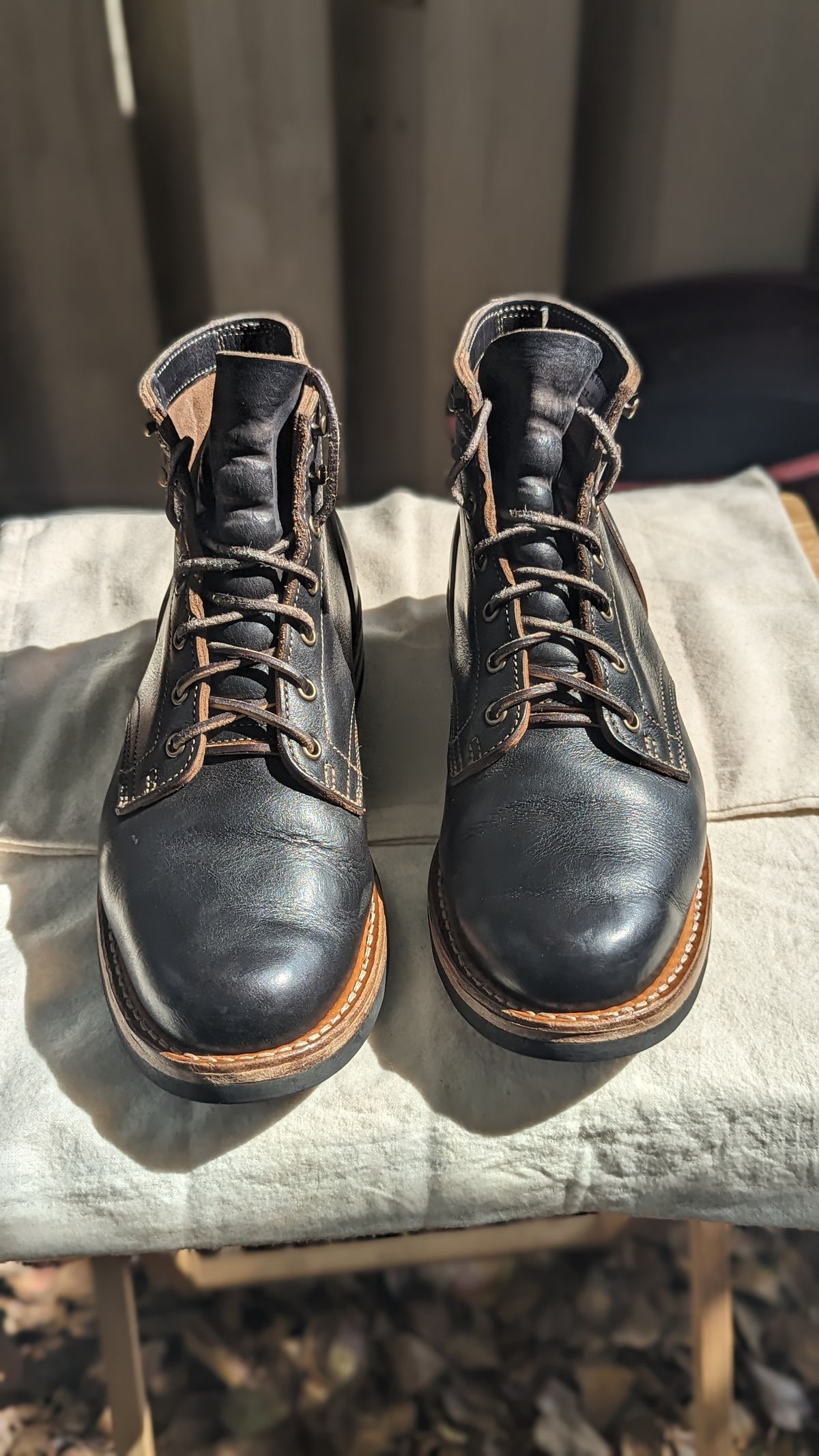 Photo by Briansbootpage on November 2, 2023 of the Truman Service Boot in Black Teacore.