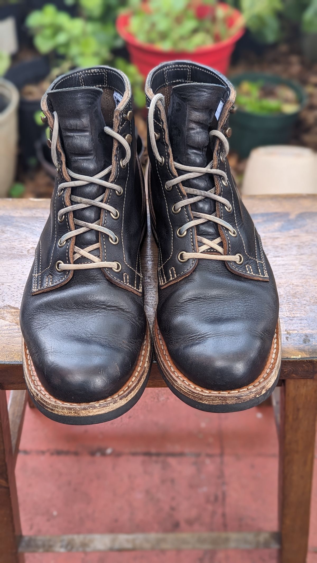 Photo by Briansbootpage on January 2, 2024 of the Truman Service Boot in Black Teacore.