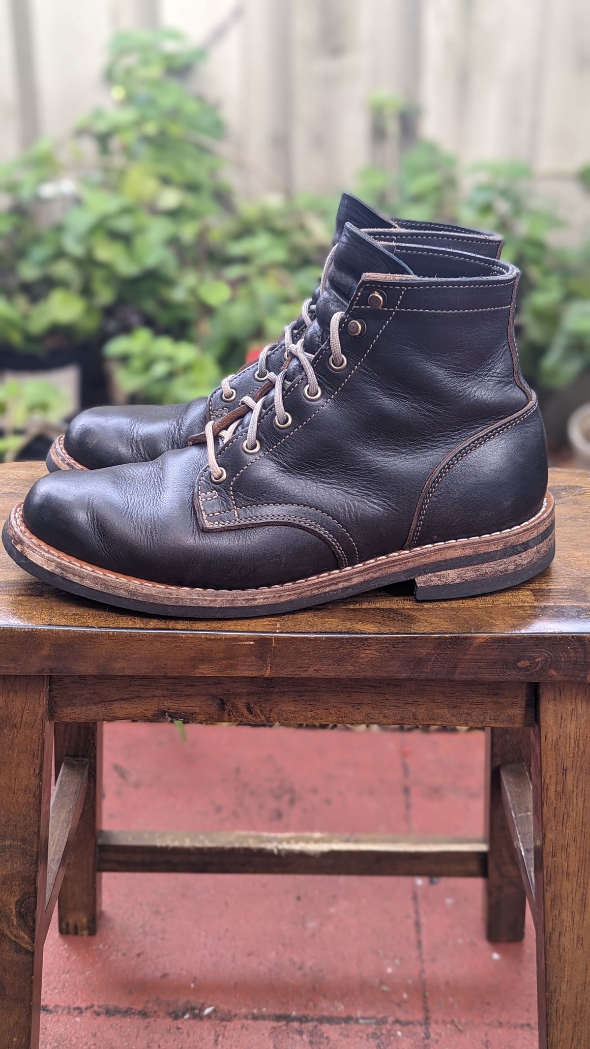 Photo by Briansbootpage on January 2, 2024 of the Truman Service Boot in Black Teacore.